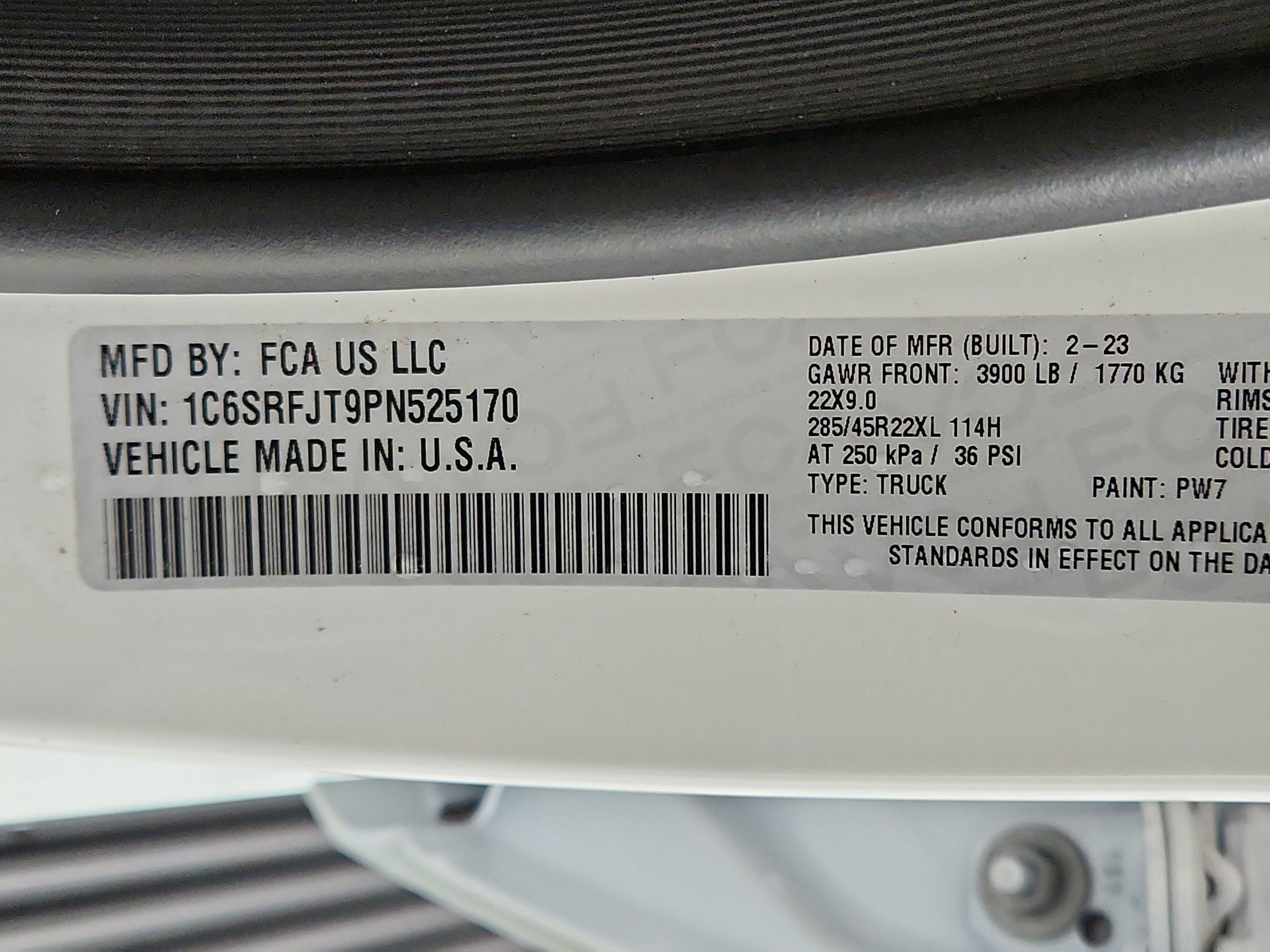 2023 RAM 1500 Laramie Crew Cab 4x4 5'7' Box