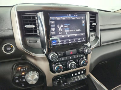 2021 RAM 1500 Laramie Crew Cab 4x4 5'7' Box