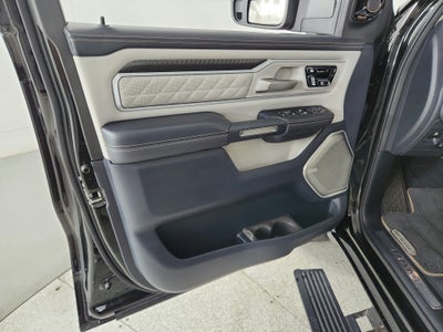 2025 RAM 1500 Tungsten Crew Cab 4x4 5'7' Box