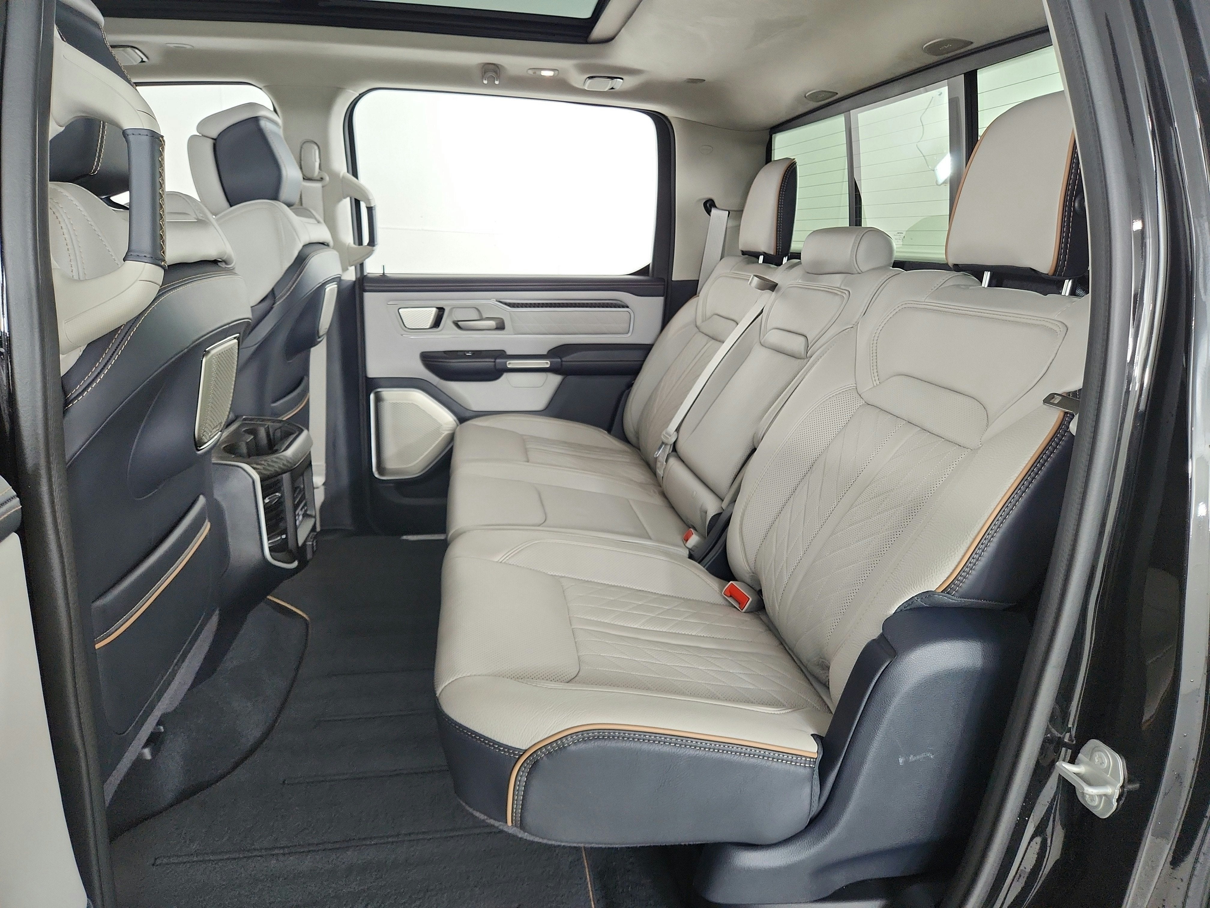 2025 RAM 1500 Tungsten Crew Cab 4x4 5'7' Box