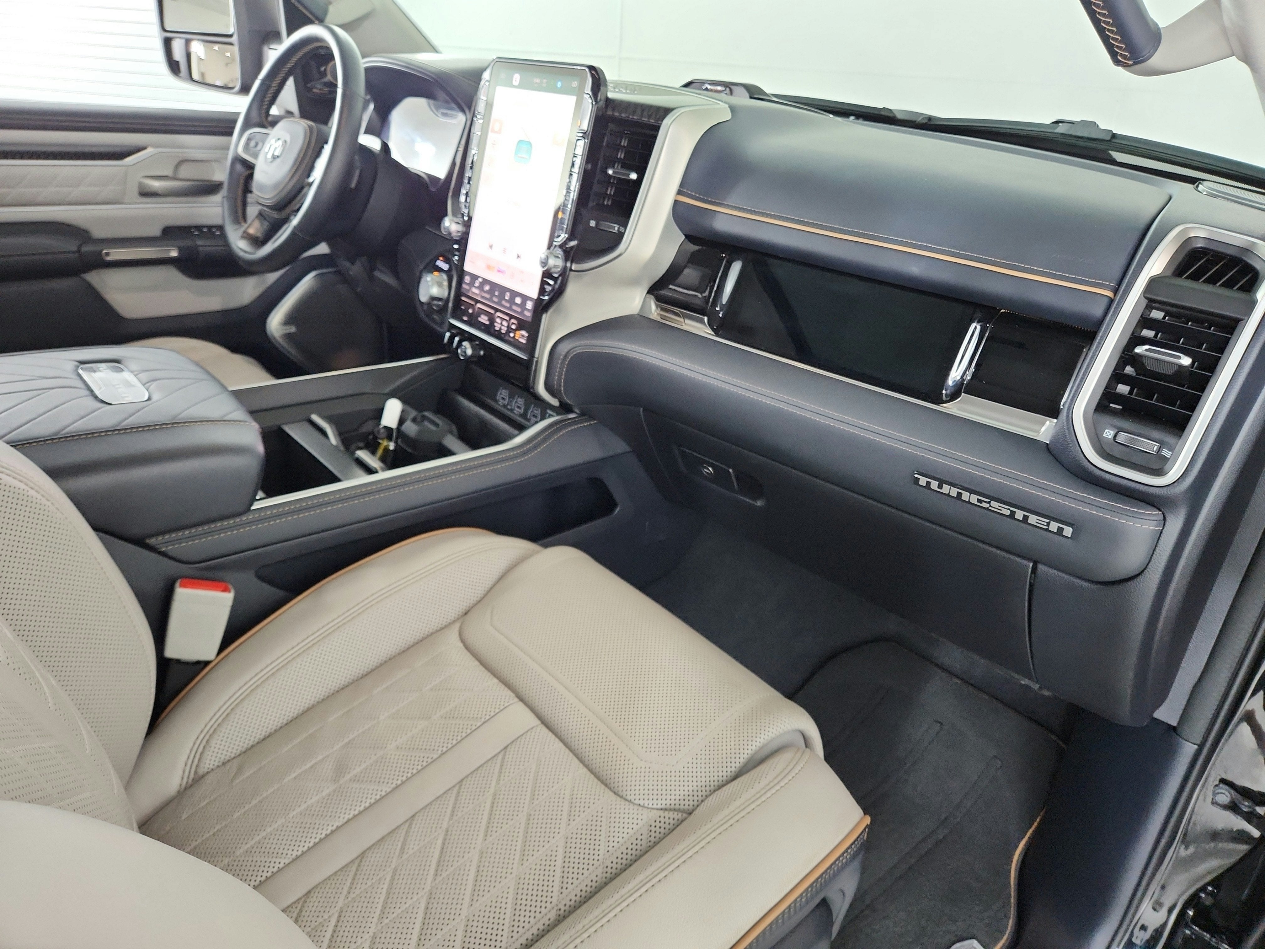 2025 RAM 1500 Tungsten Crew Cab 4x4 5'7' Box