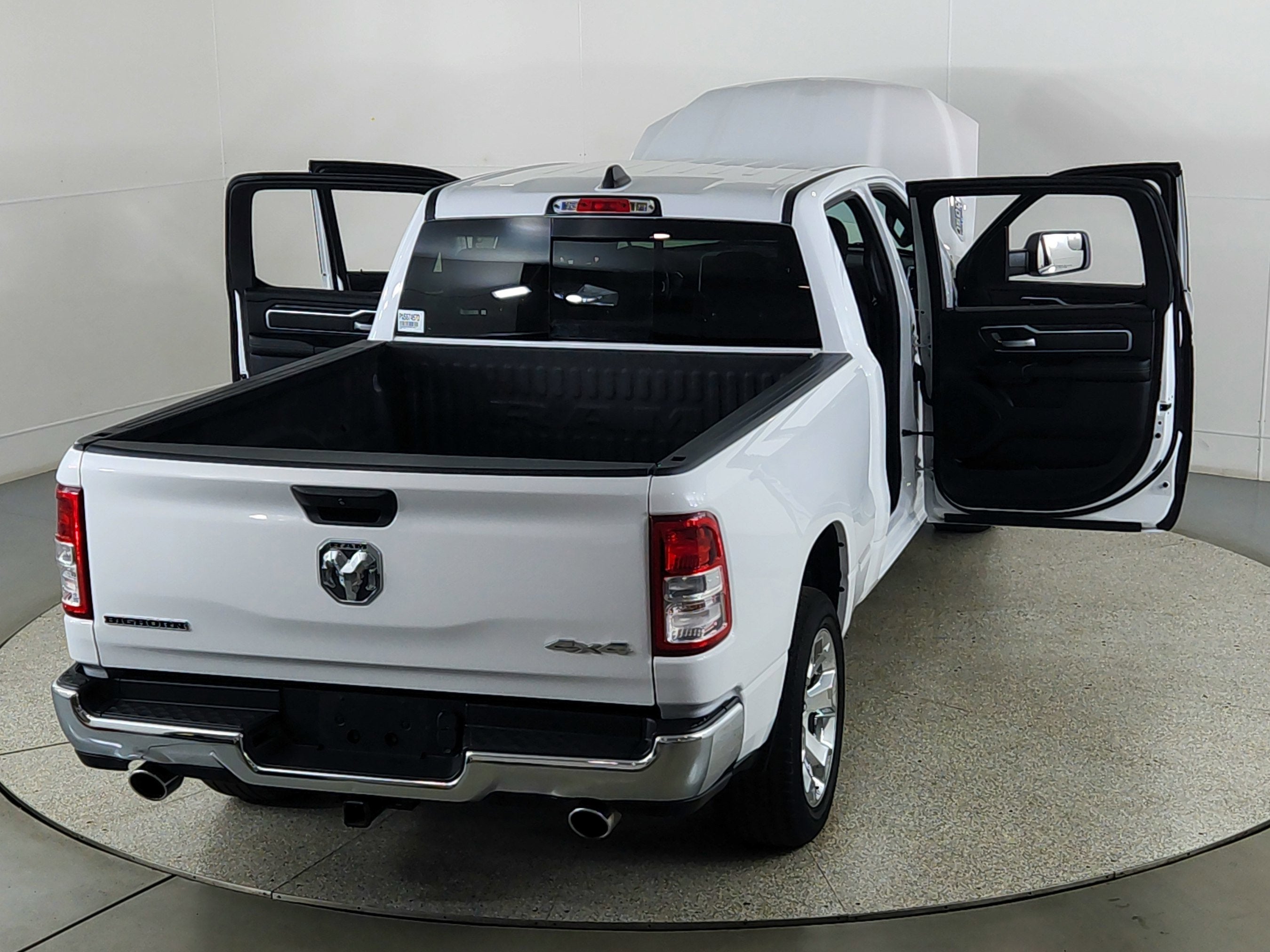 2023 RAM 1500 Big Horn Crew Cab 4x4 6'4' Box