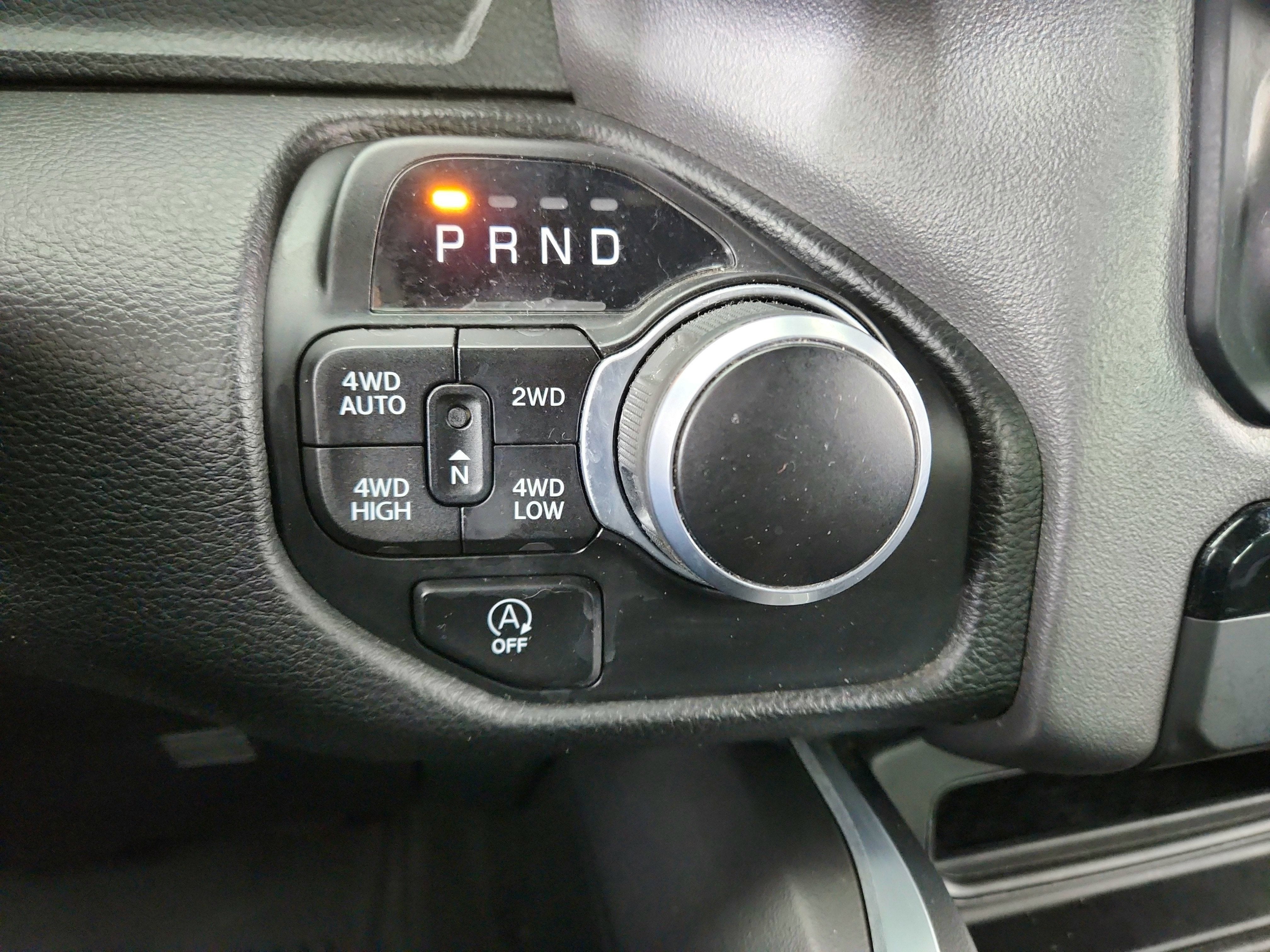 2023 RAM 1500 Big Horn Crew Cab 4x4 6'4' Box