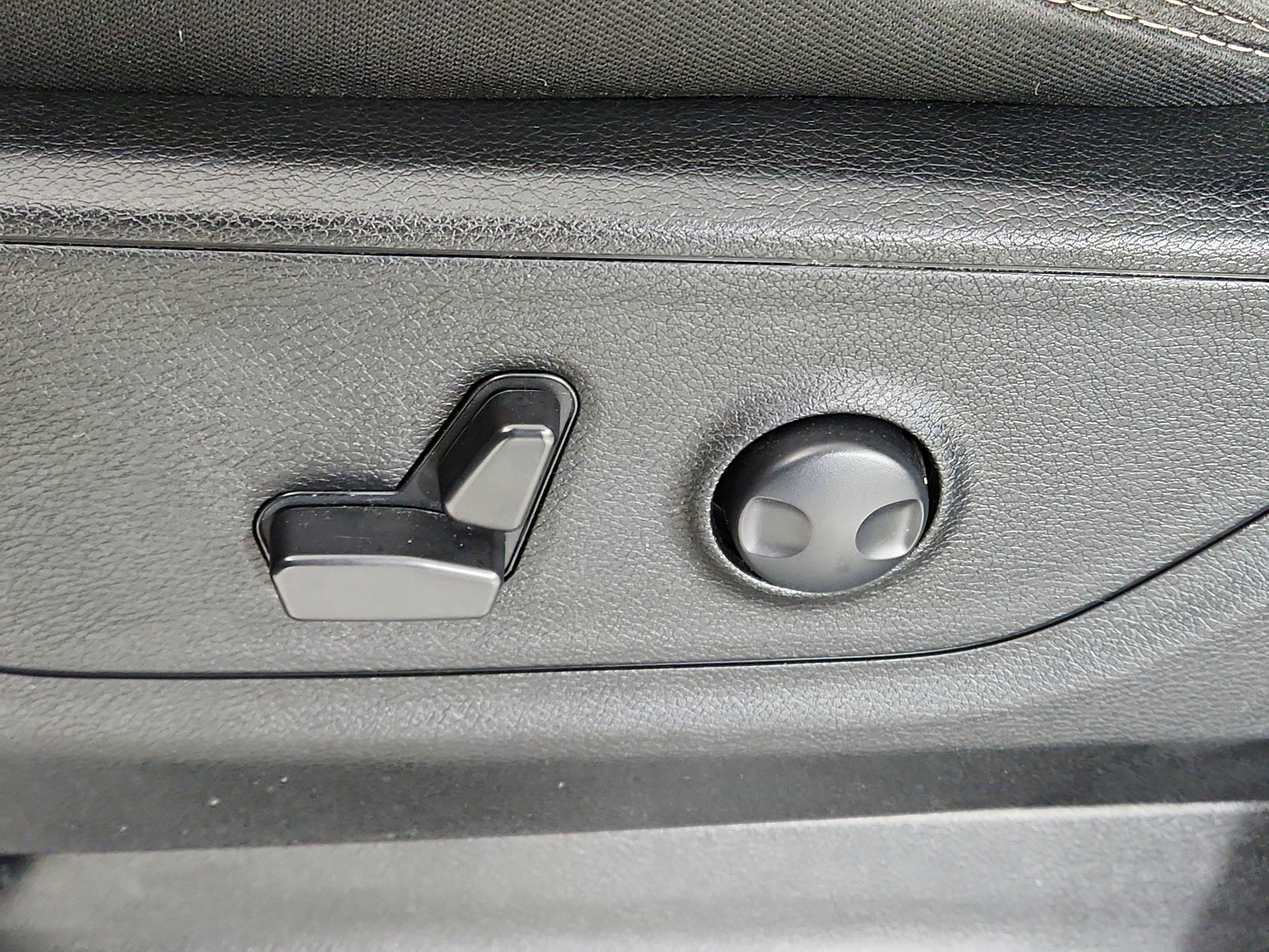 2023 RAM 1500 Big Horn Crew Cab 4x4 6'4' Box