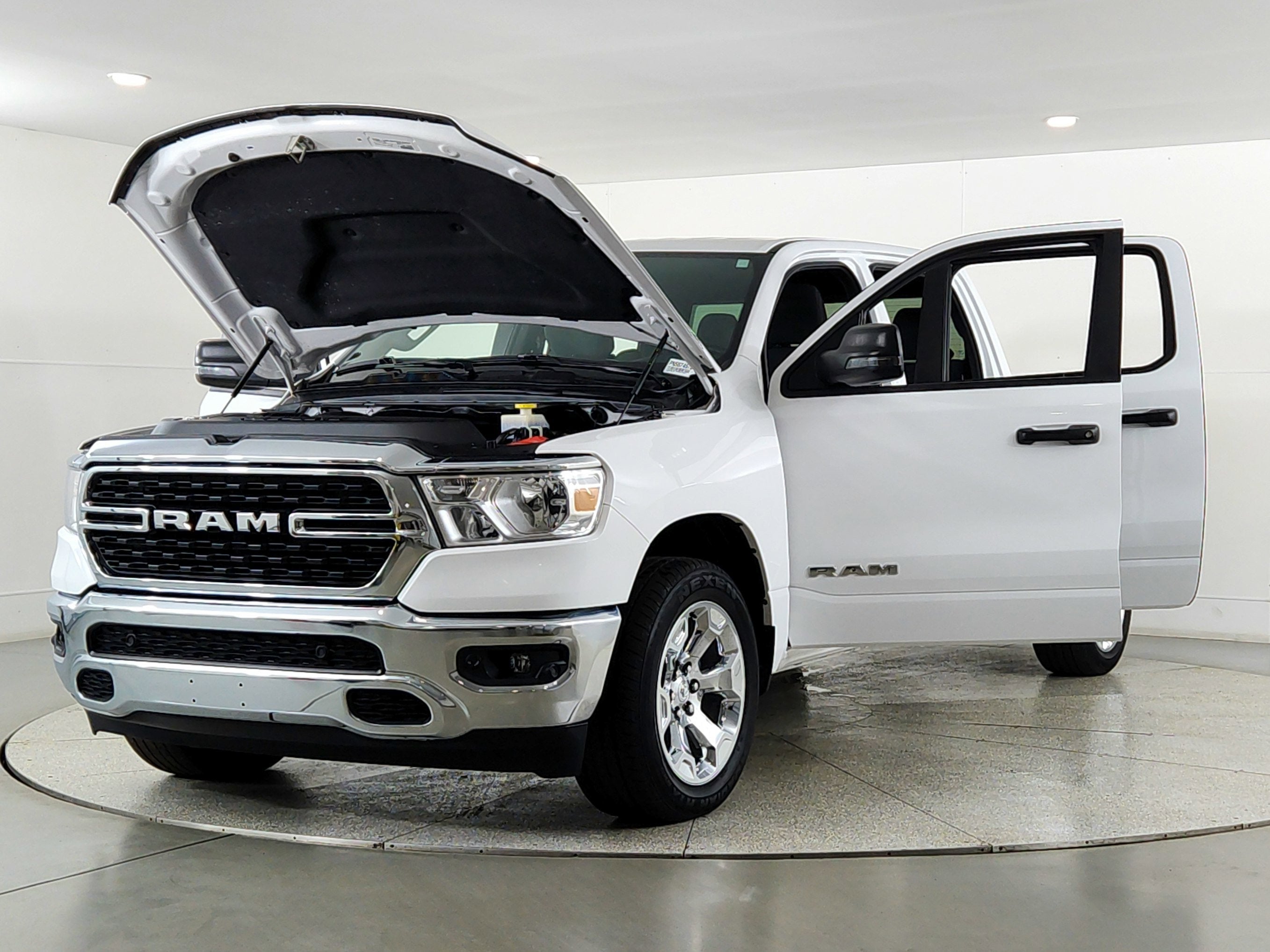 2023 RAM 1500 Big Horn Crew Cab 4x4 6'4' Box