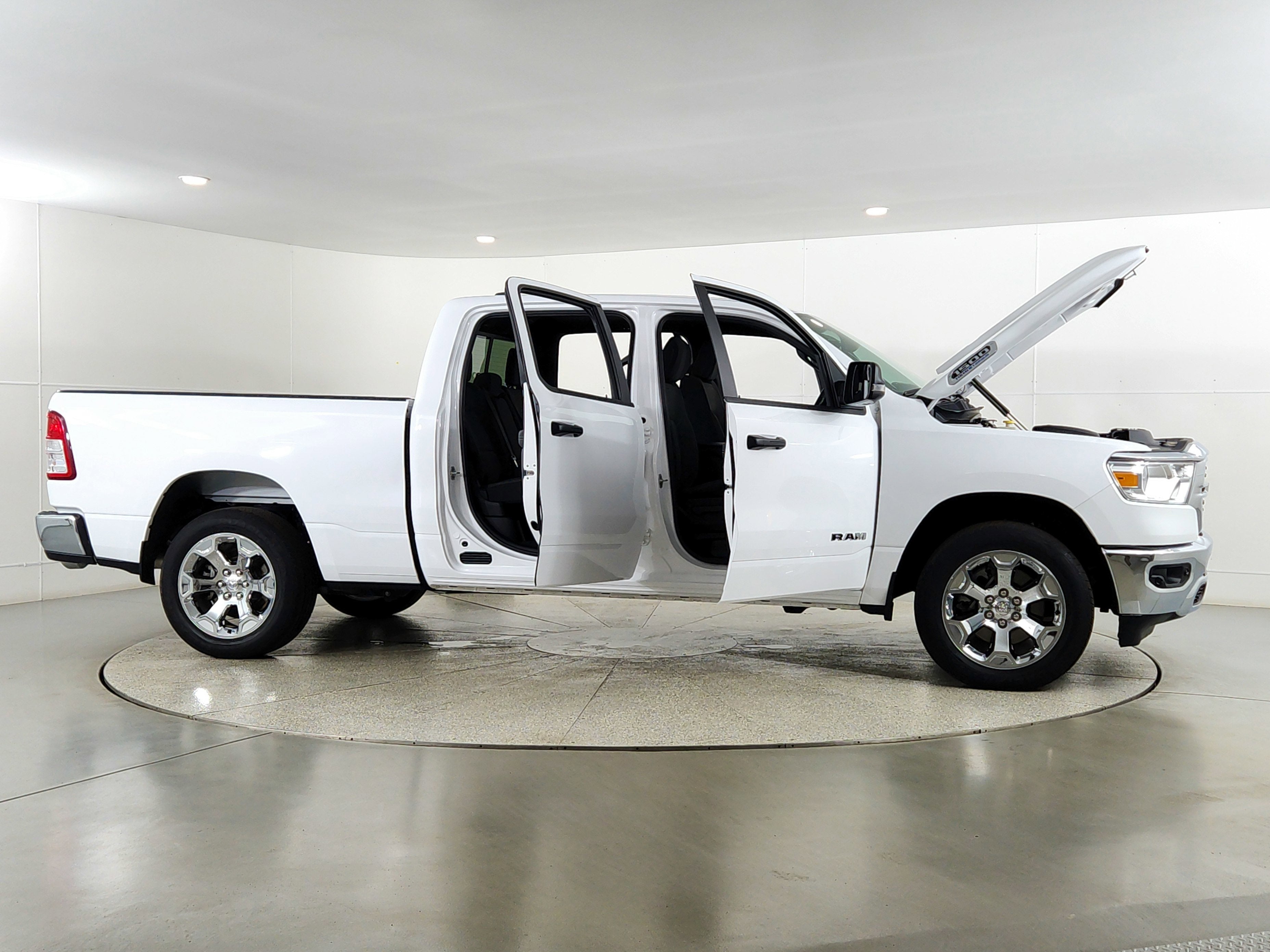 2023 RAM 1500 Big Horn Crew Cab 4x4 6'4' Box