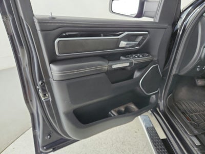 2020 RAM 1500 Laramie Crew Cab 4x4 6'4' Box