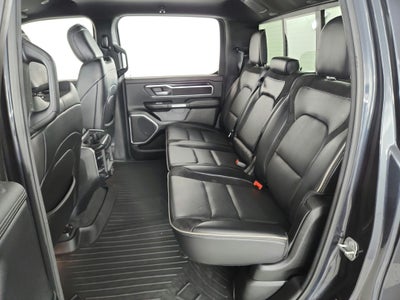 2020 RAM 1500 Laramie Crew Cab 4x4 6'4' Box