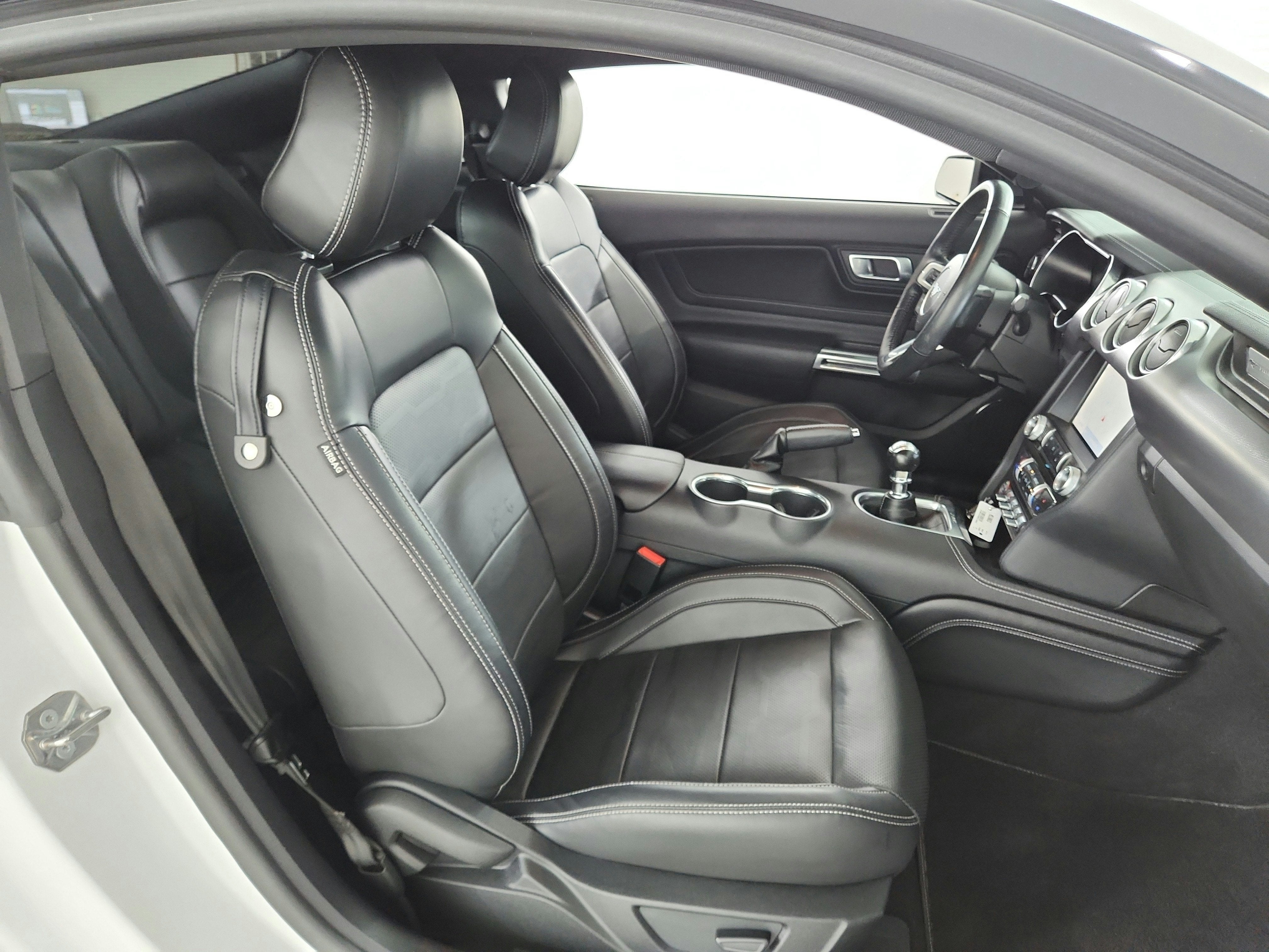 2021 Ford Mustang EcoBoost Fastback