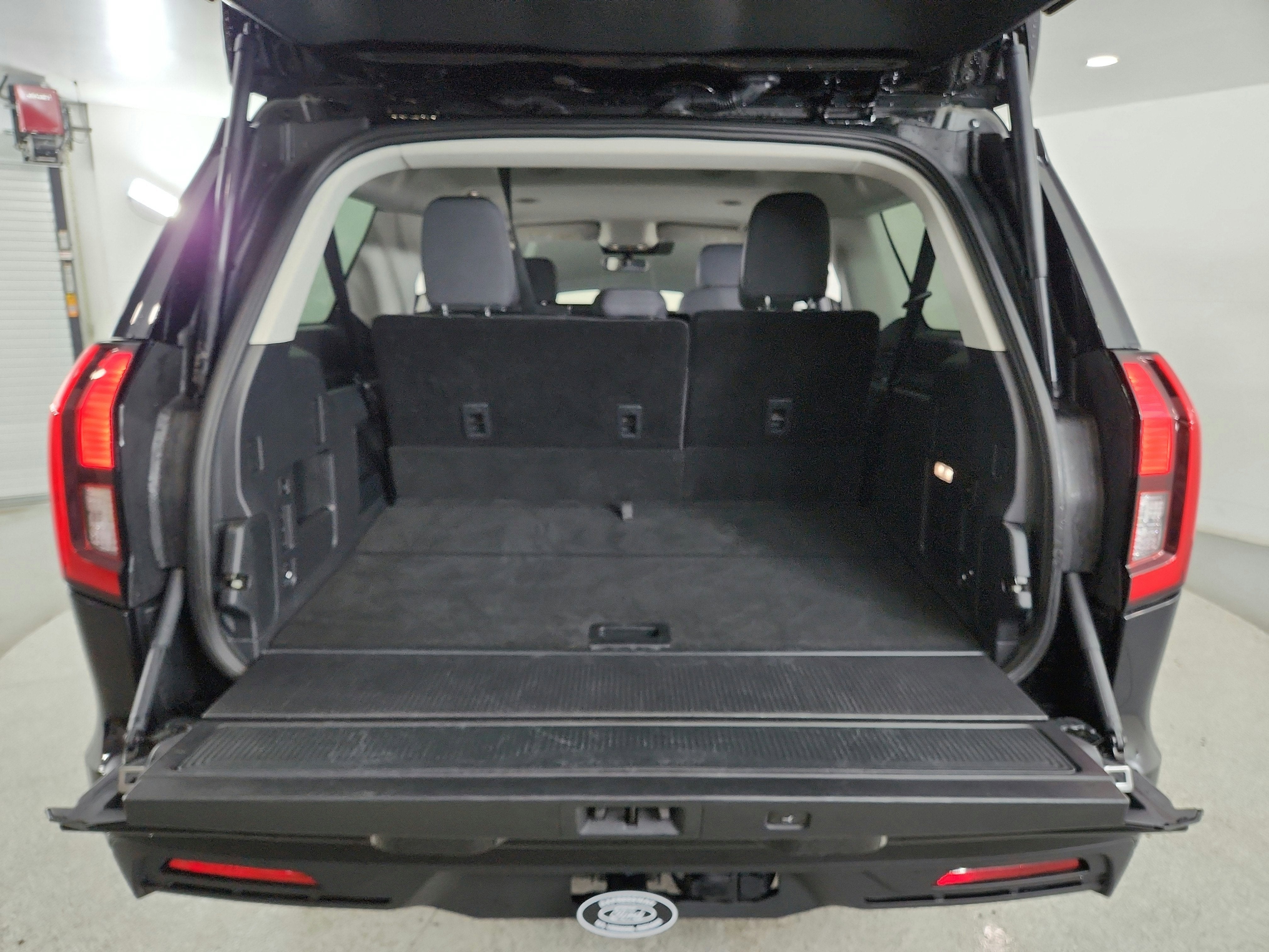 2025 Ford Expedition Max Active MAX