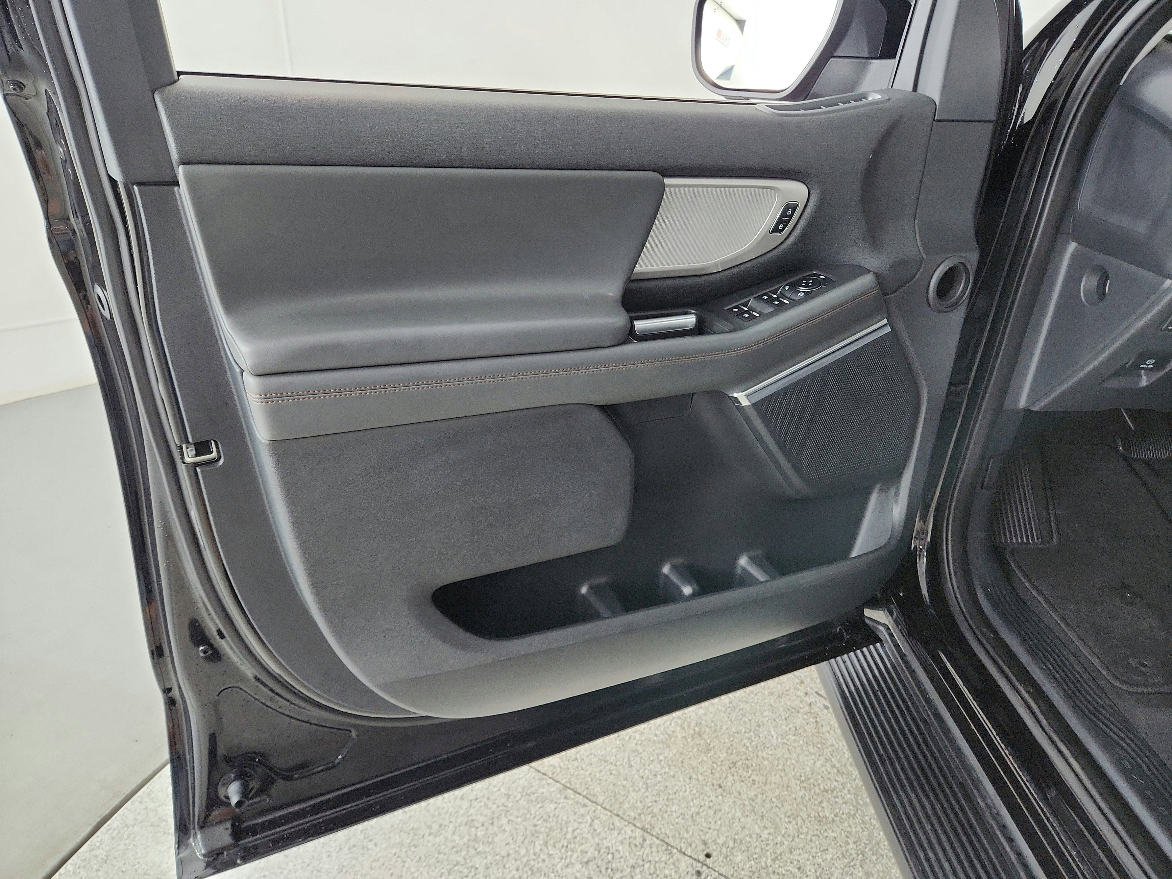 2025 Ford Expedition Max Active MAX