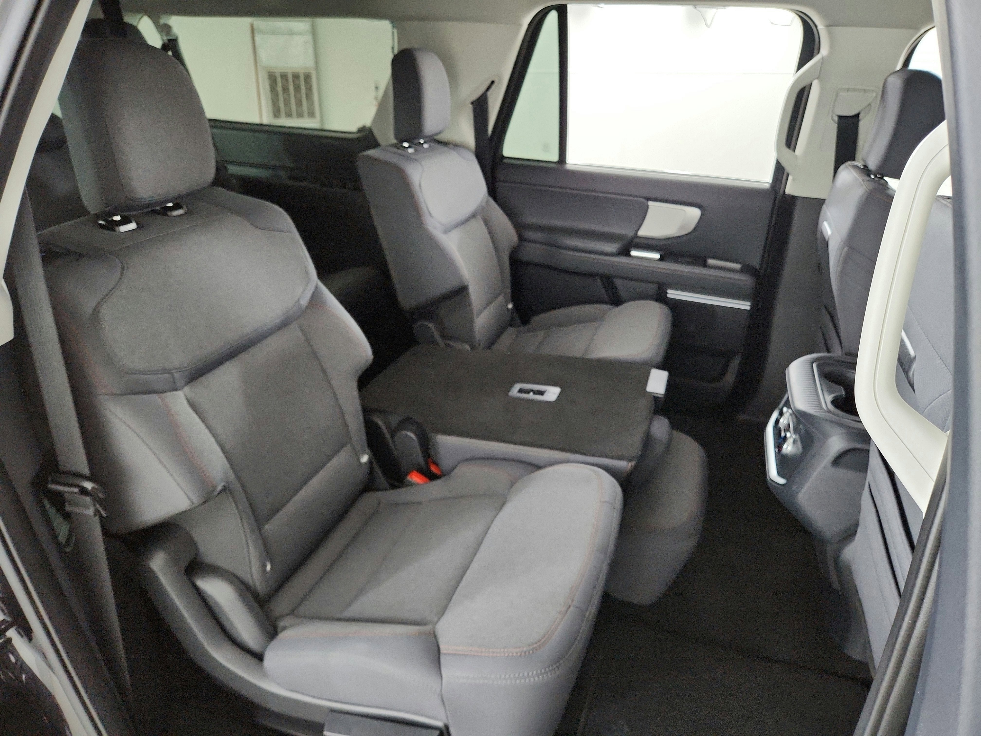 2025 Ford Expedition Max Active MAX