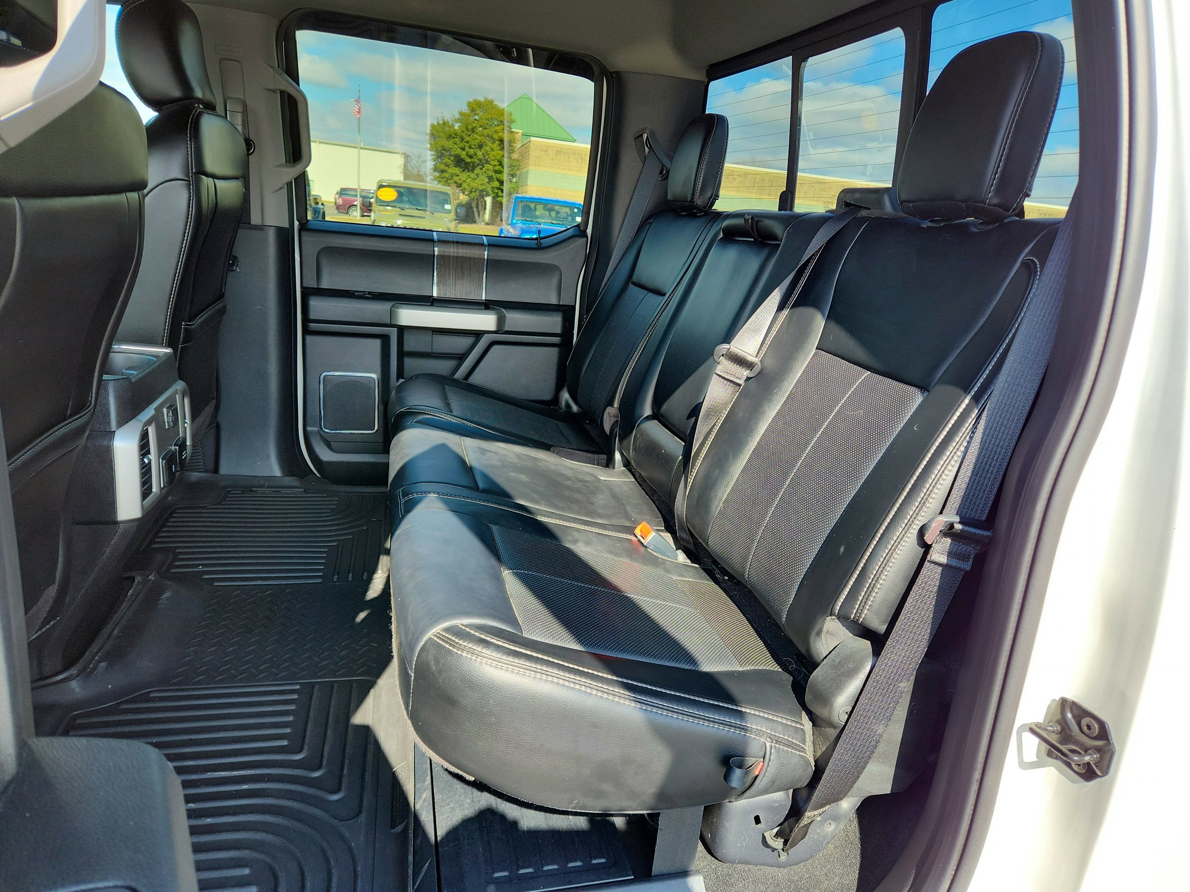 2020 Ford Super Duty F-350 DRW LARIAT