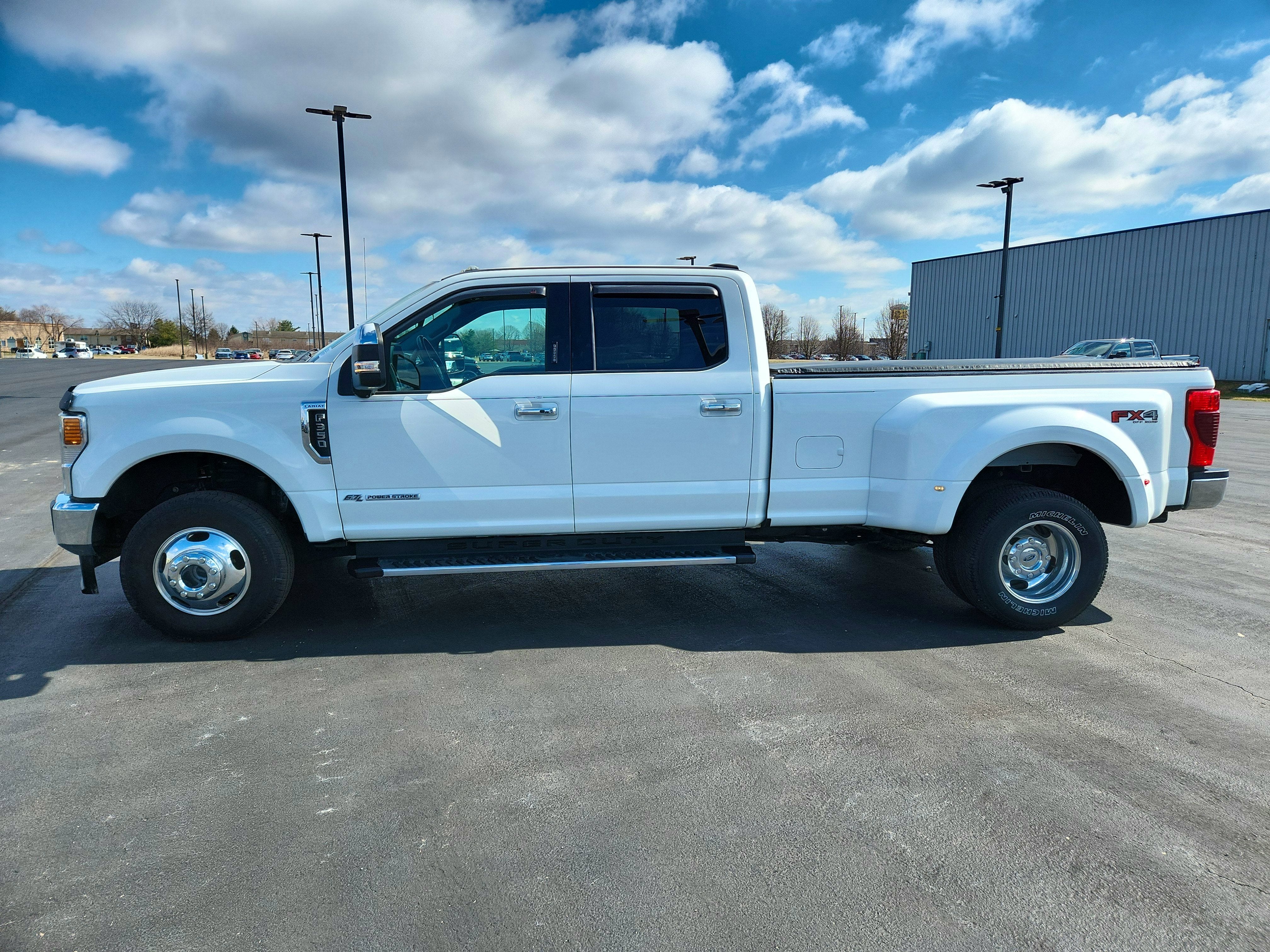 2020 Ford Super Duty F-350 DRW LARIAT