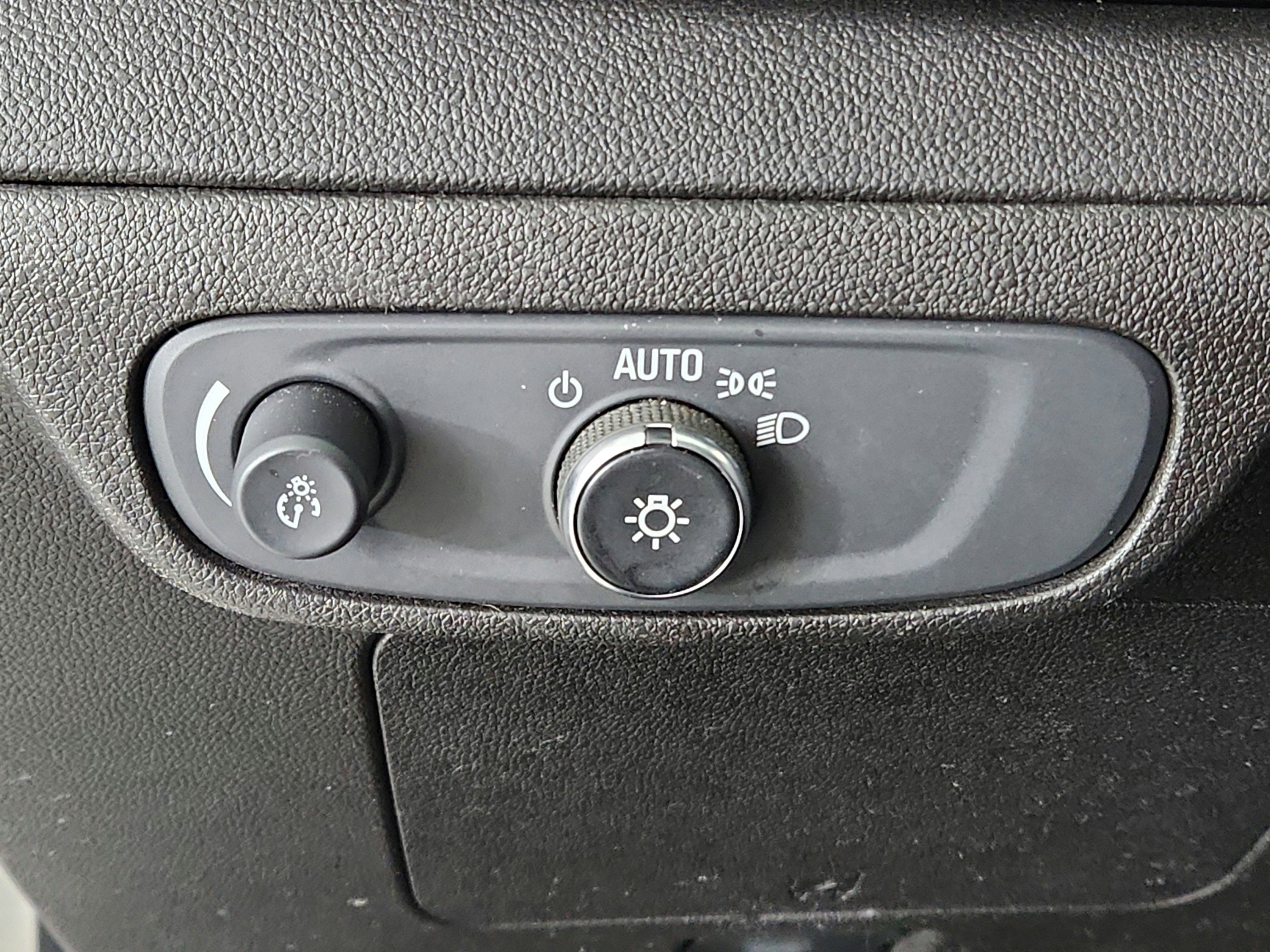 2022 Chevrolet Bolt EUV FWD LT