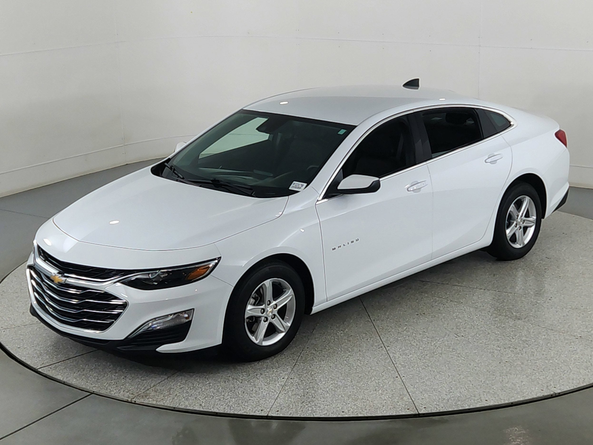 2024 Chevrolet Malibu FWD 1FL