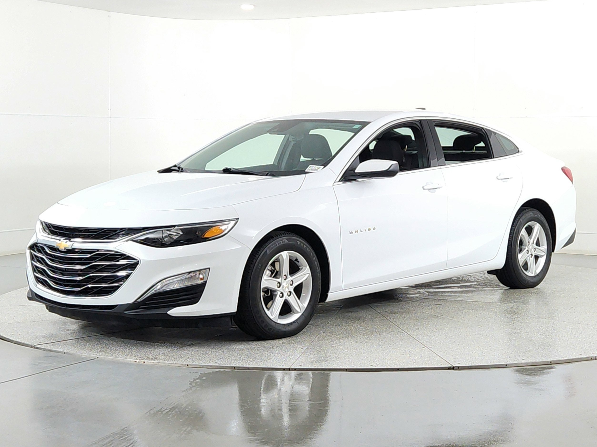 2024 Chevrolet Malibu FWD 1FL