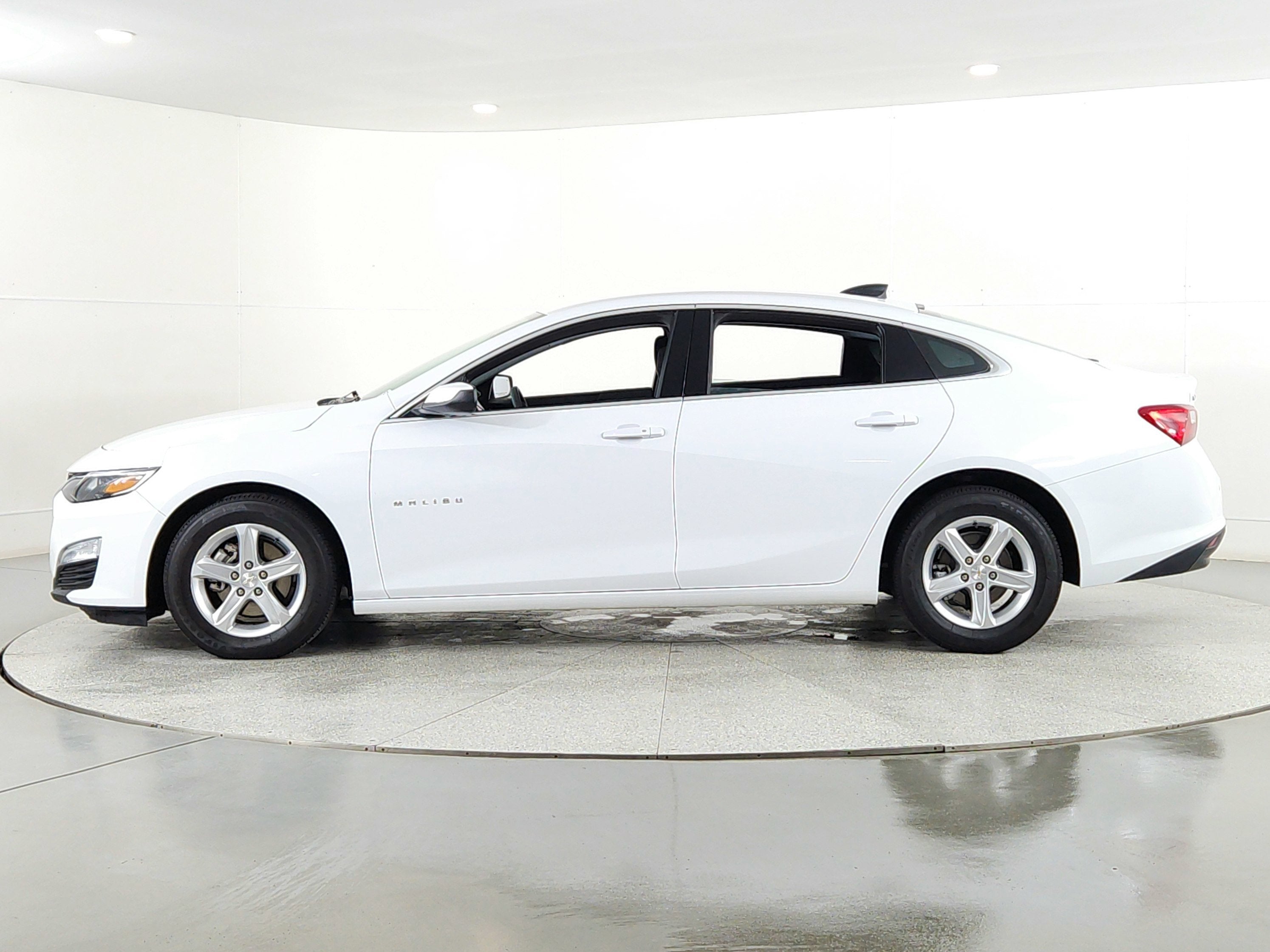 2024 Chevrolet Malibu FWD 1FL