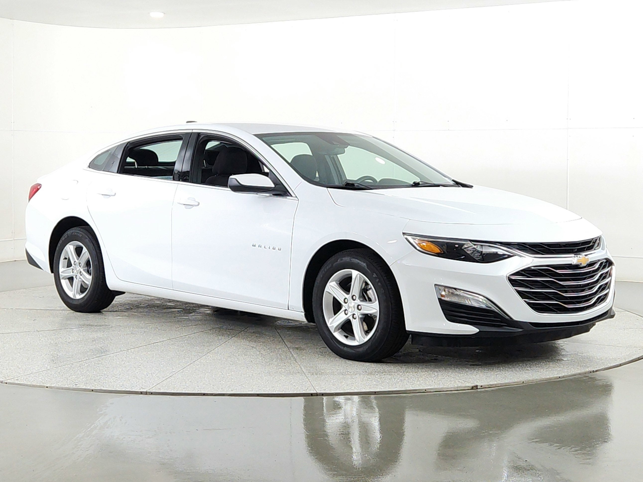 2024 Chevrolet Malibu FWD 1FL