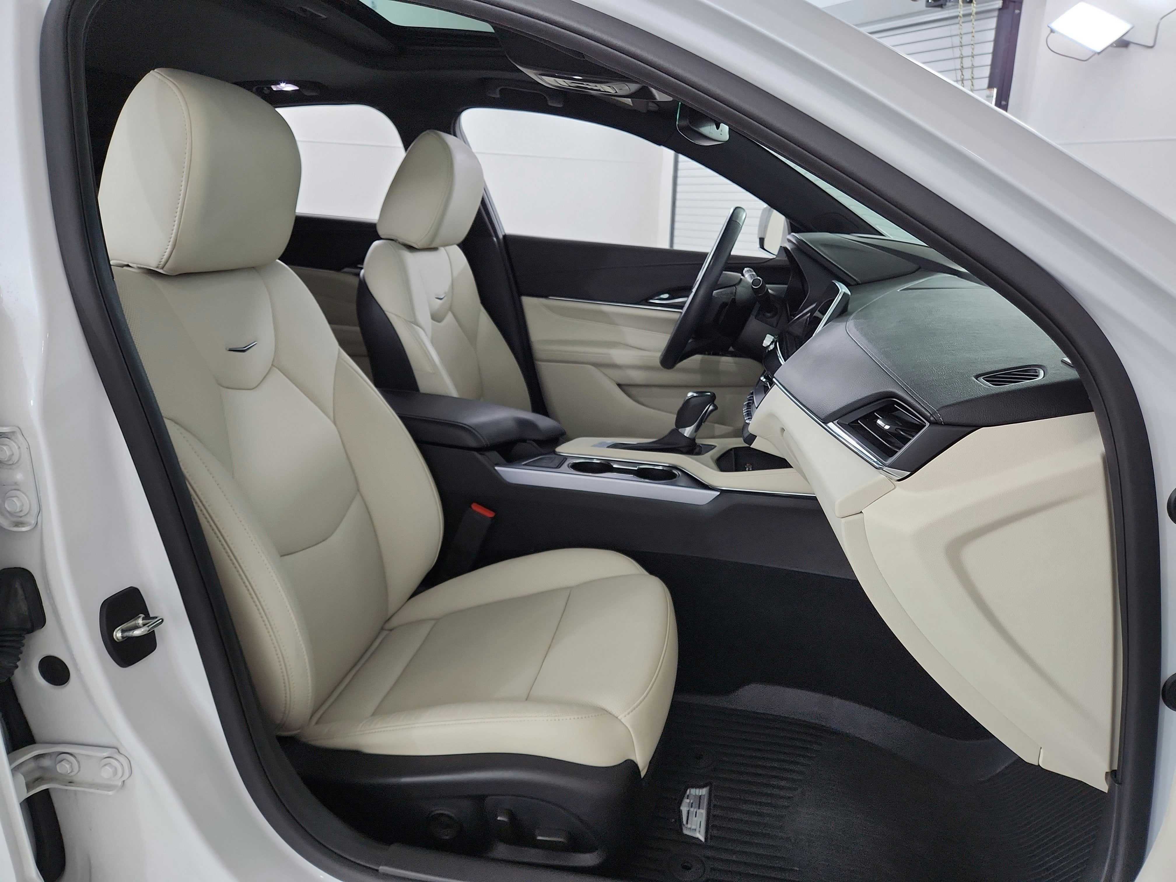 2024 Cadillac CT4 Premium Luxury