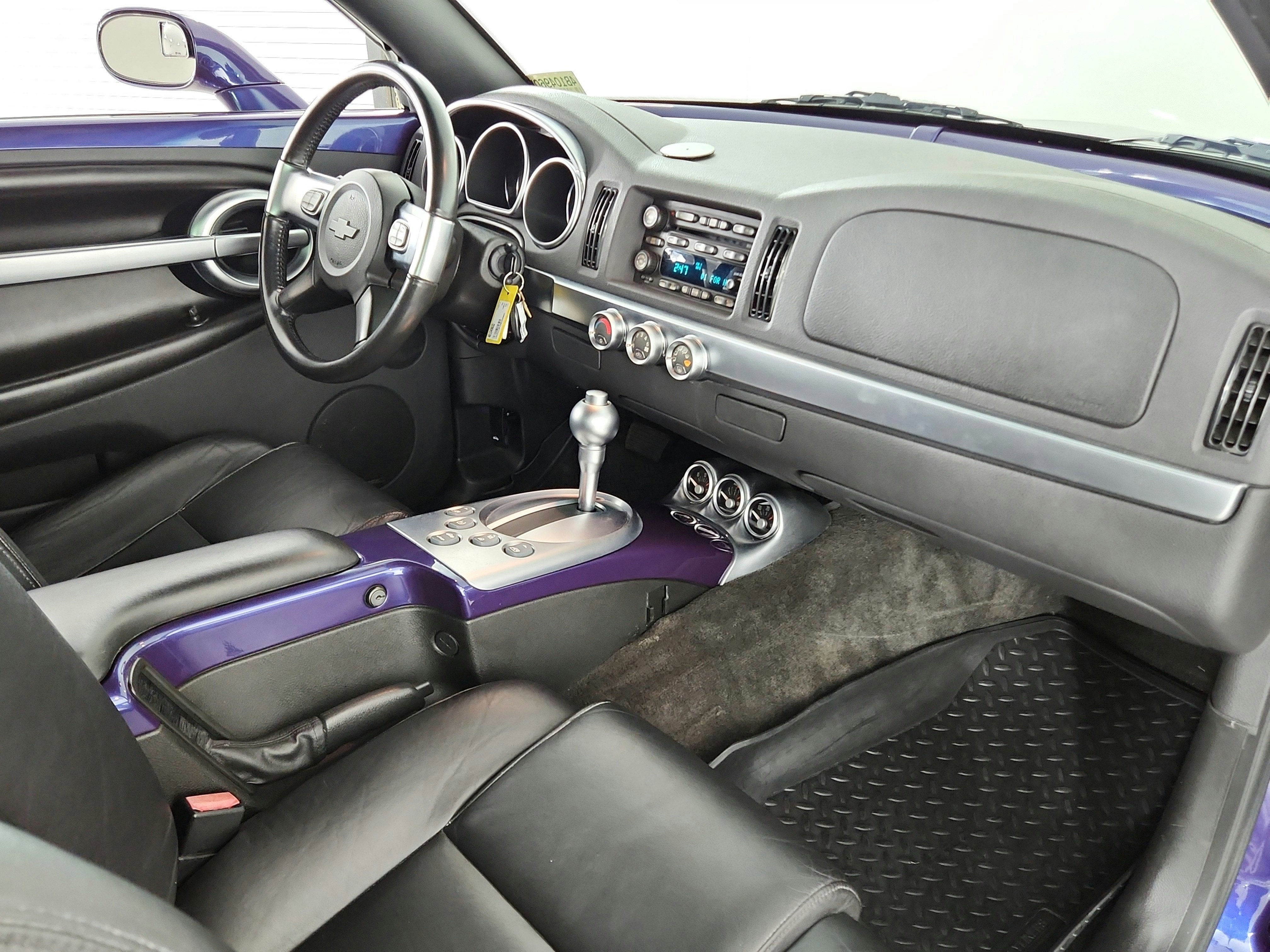 2004 Chevrolet SSR LS