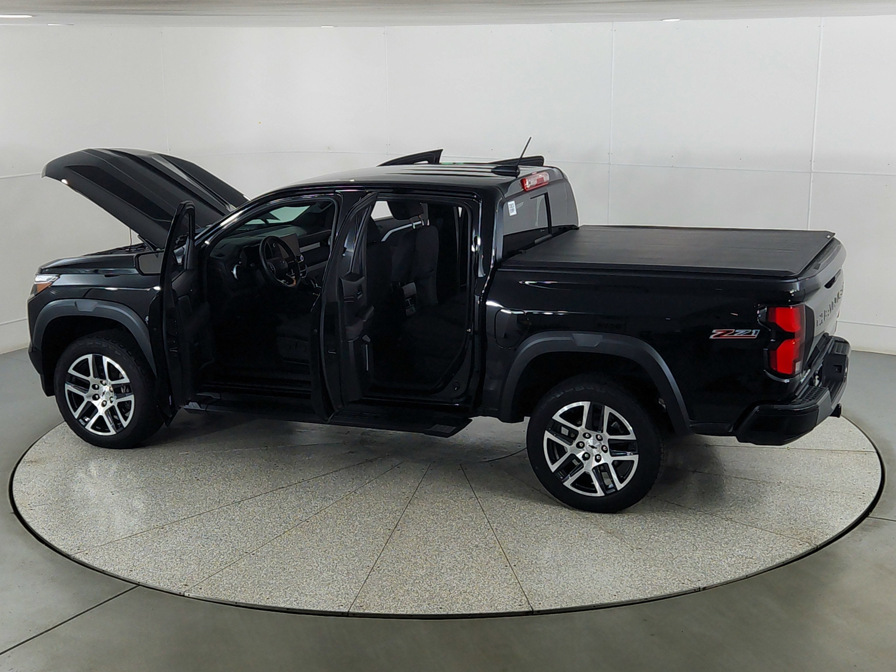 2023 Chevrolet Colorado 4WD Crew Cab Short Box Z71