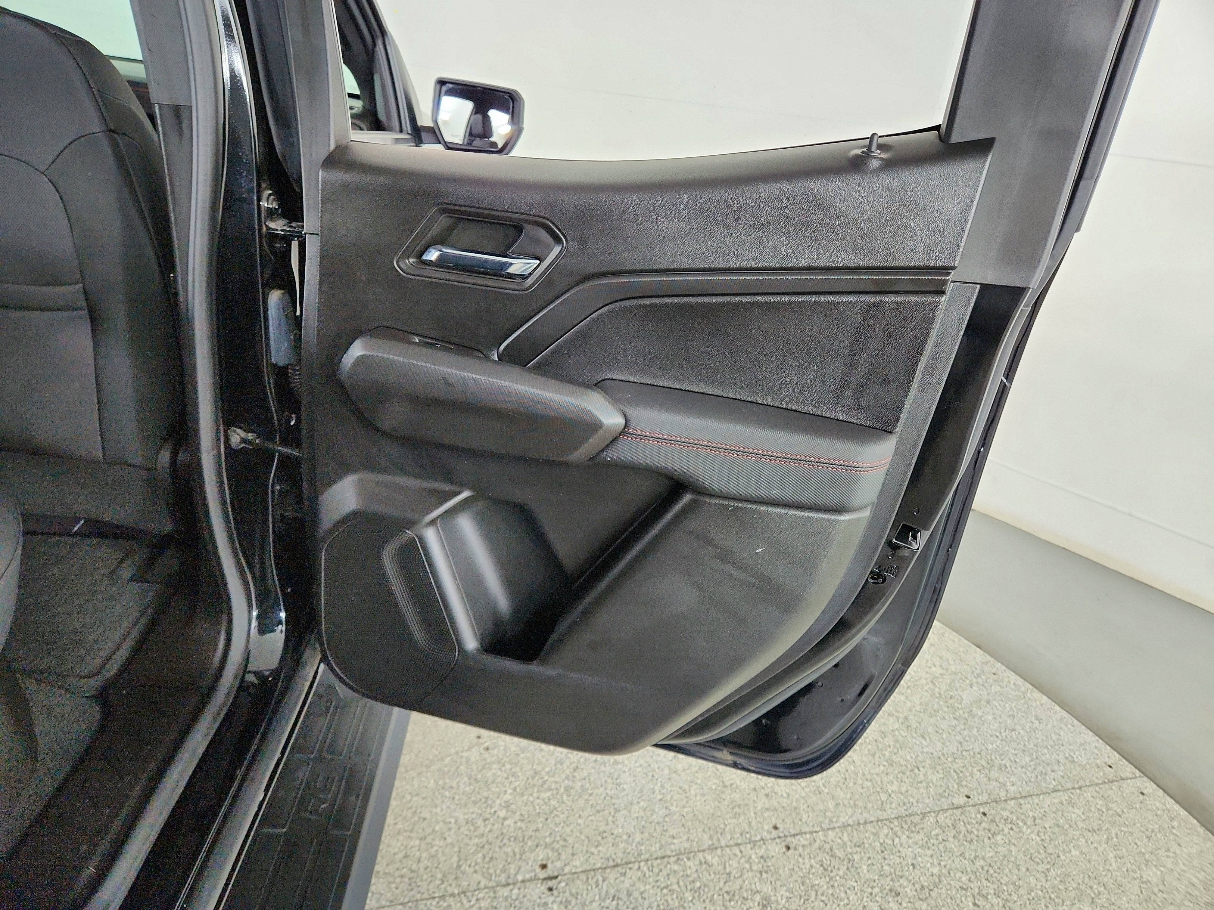 2023 Chevrolet Colorado 4WD Crew Cab Short Box Z71