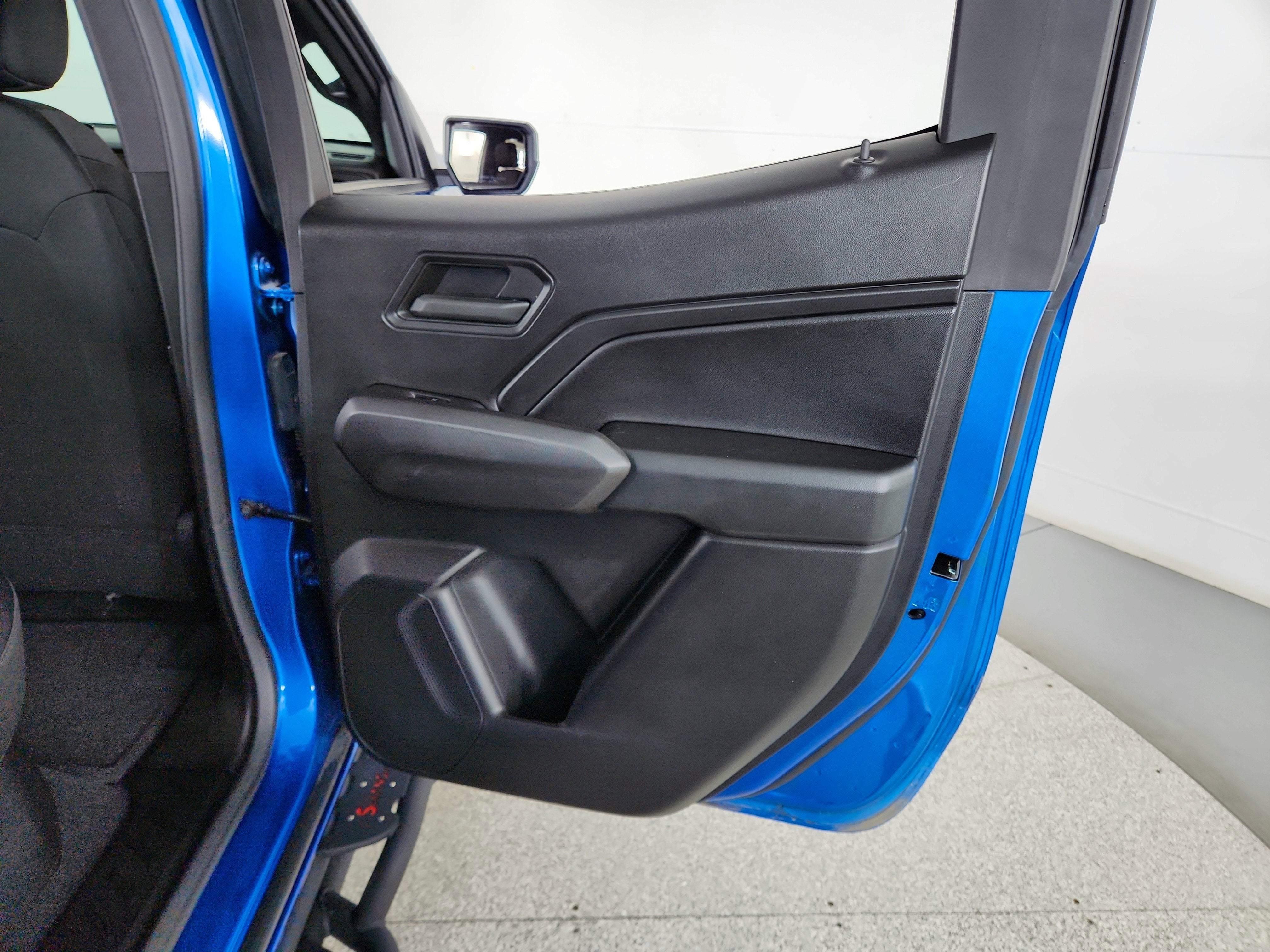 2023 Chevrolet Colorado 4WD Crew Cab Short Box Trail Boss