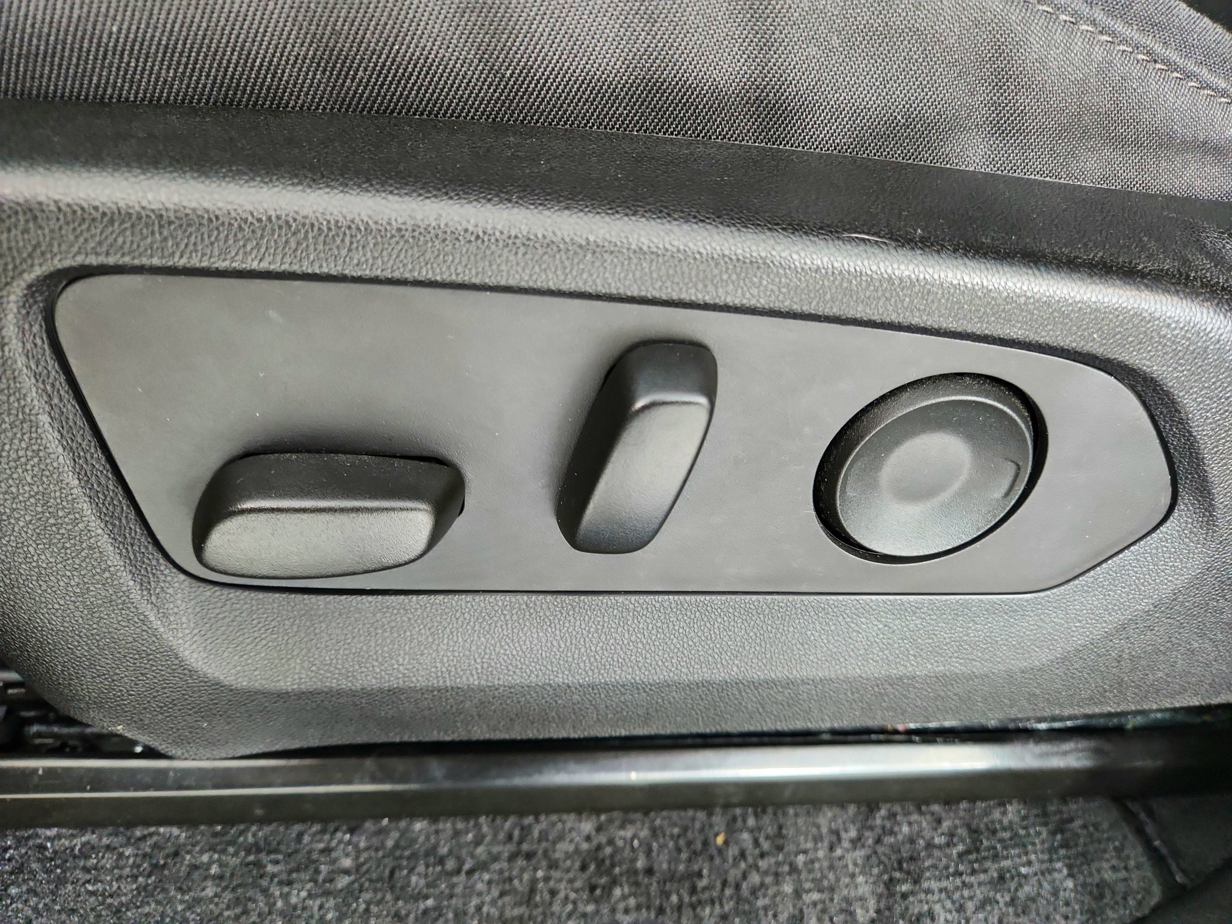 2023 Chevrolet Colorado 4WD Crew Cab Short Box Trail Boss