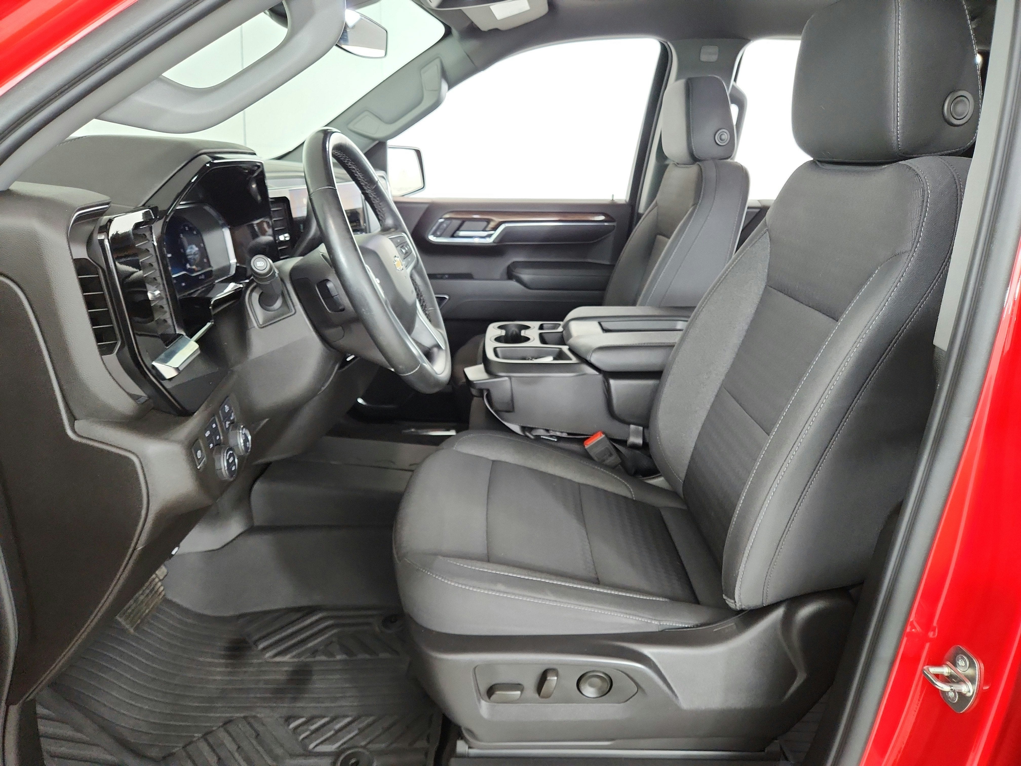 2024 Chevrolet Silverado 1500 4WD Crew Cab Short Bed LT