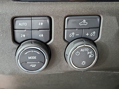 2024 Chevrolet Silverado 1500 4WD Crew Cab Short Bed LT