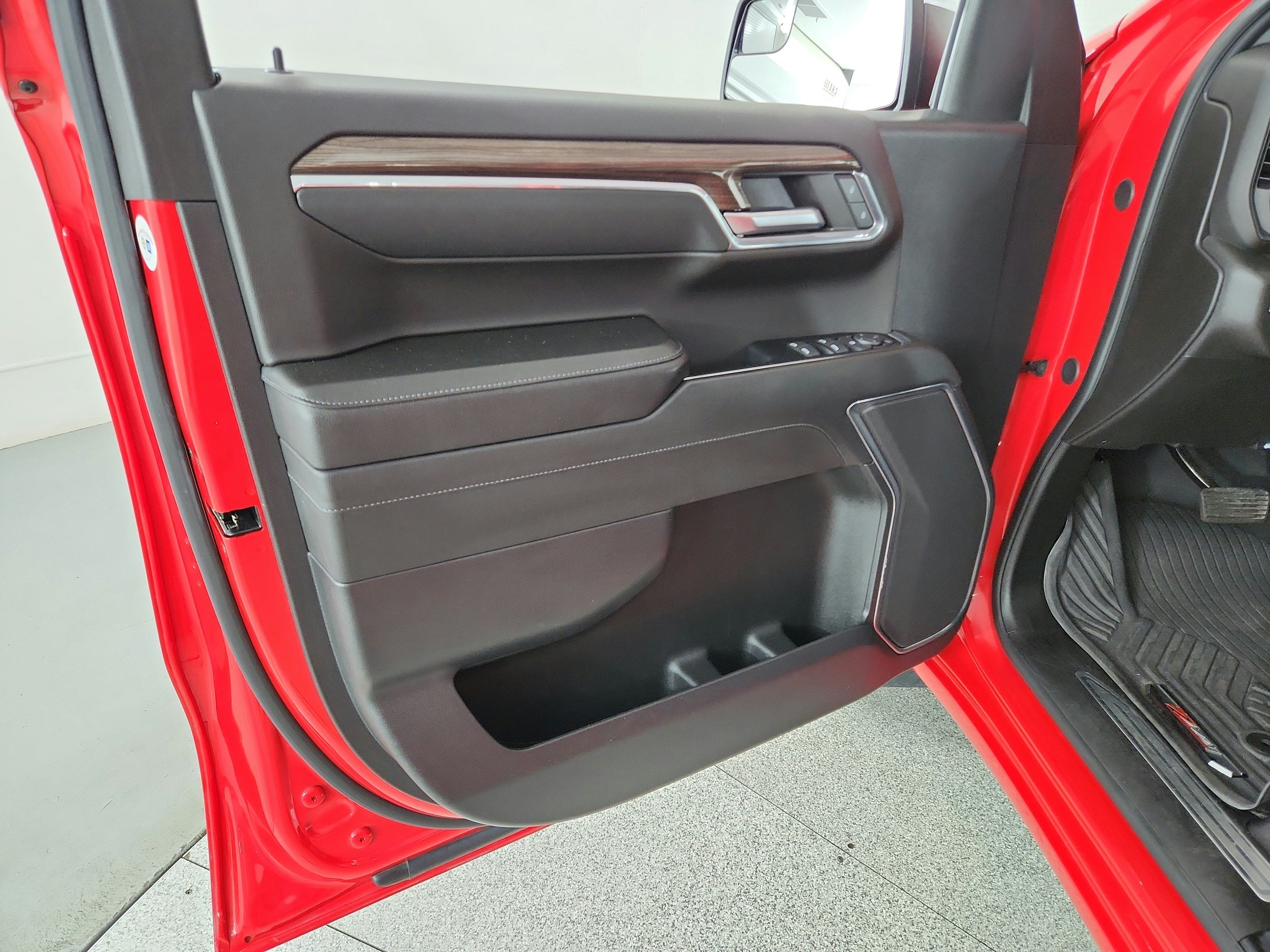 2024 Chevrolet Silverado 1500 4WD Crew Cab Short Bed LT