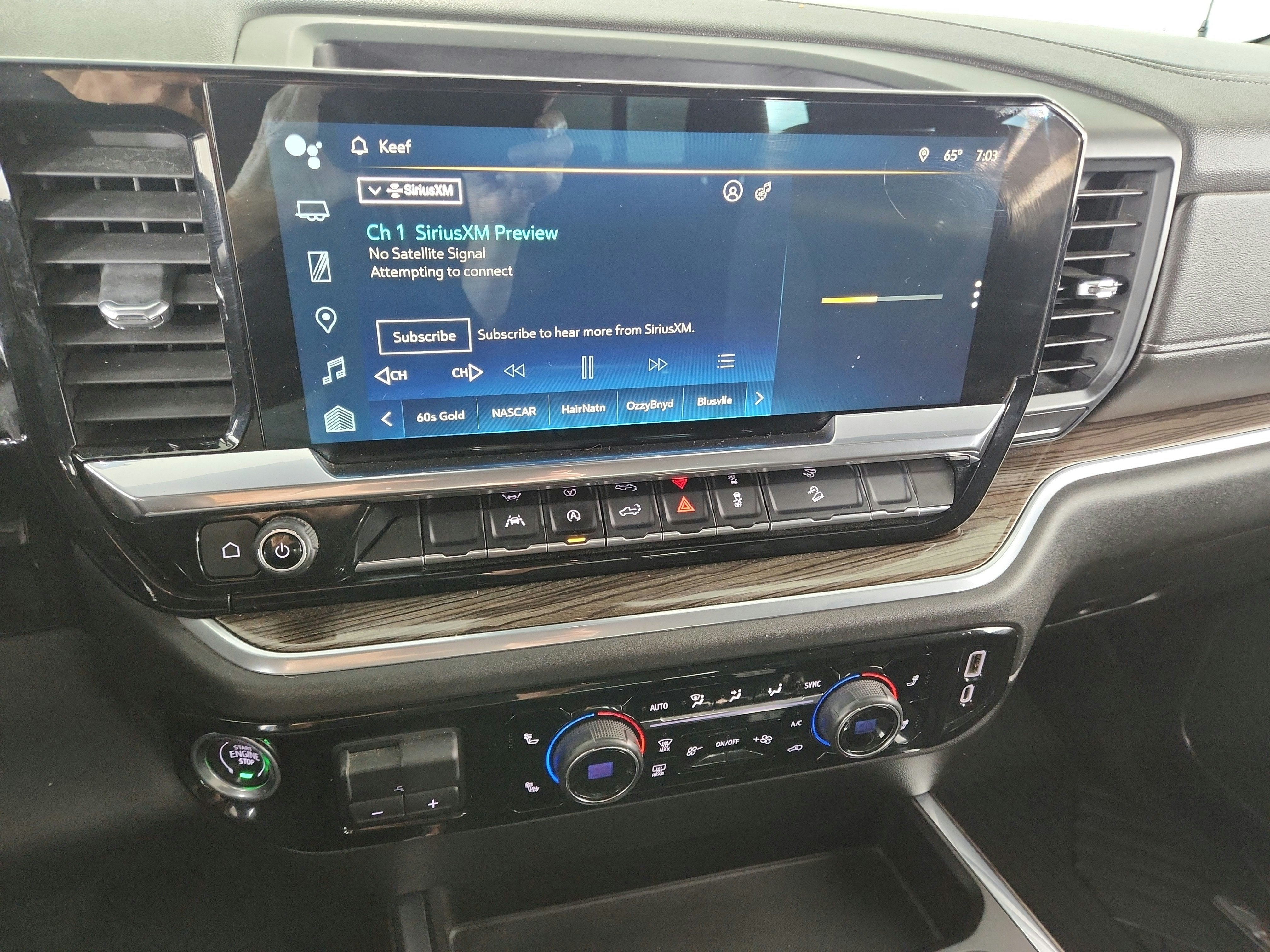 2022 Chevrolet Silverado 1500 4WD Crew Cab Short Bed RST
