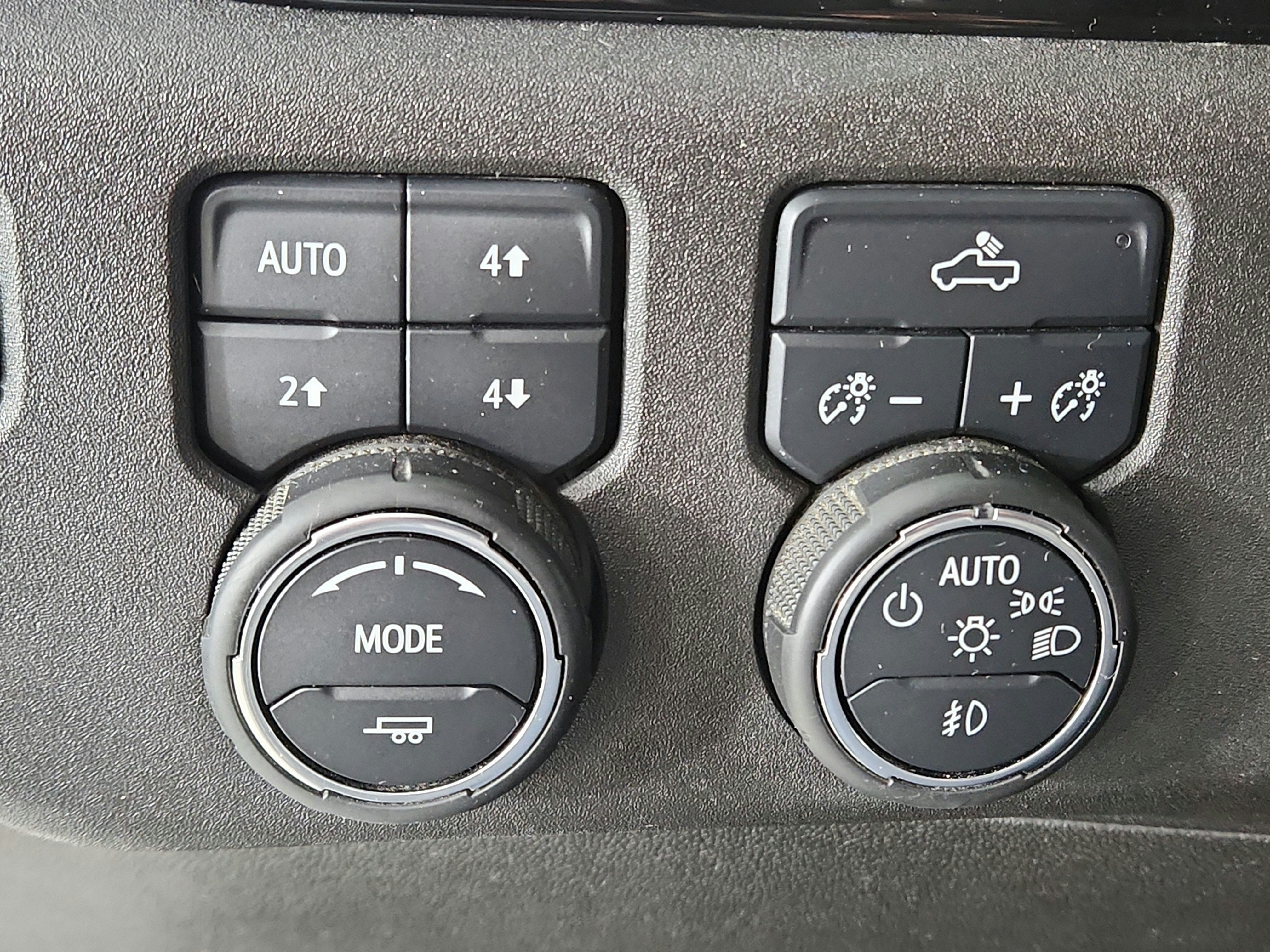 2022 Chevrolet Silverado 1500 4WD Crew Cab Short Bed RST