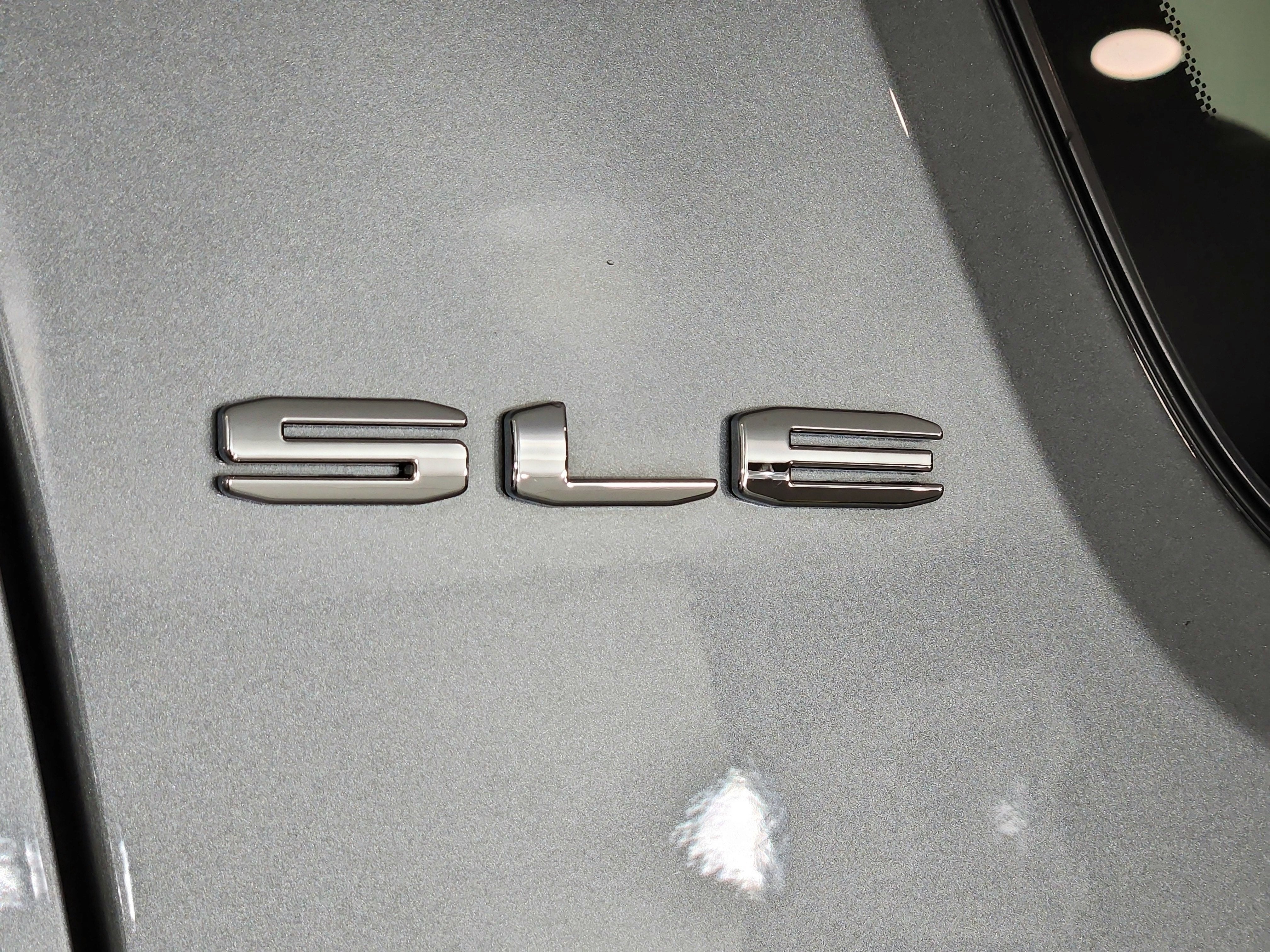 2023 GMC Acadia FWD SLE