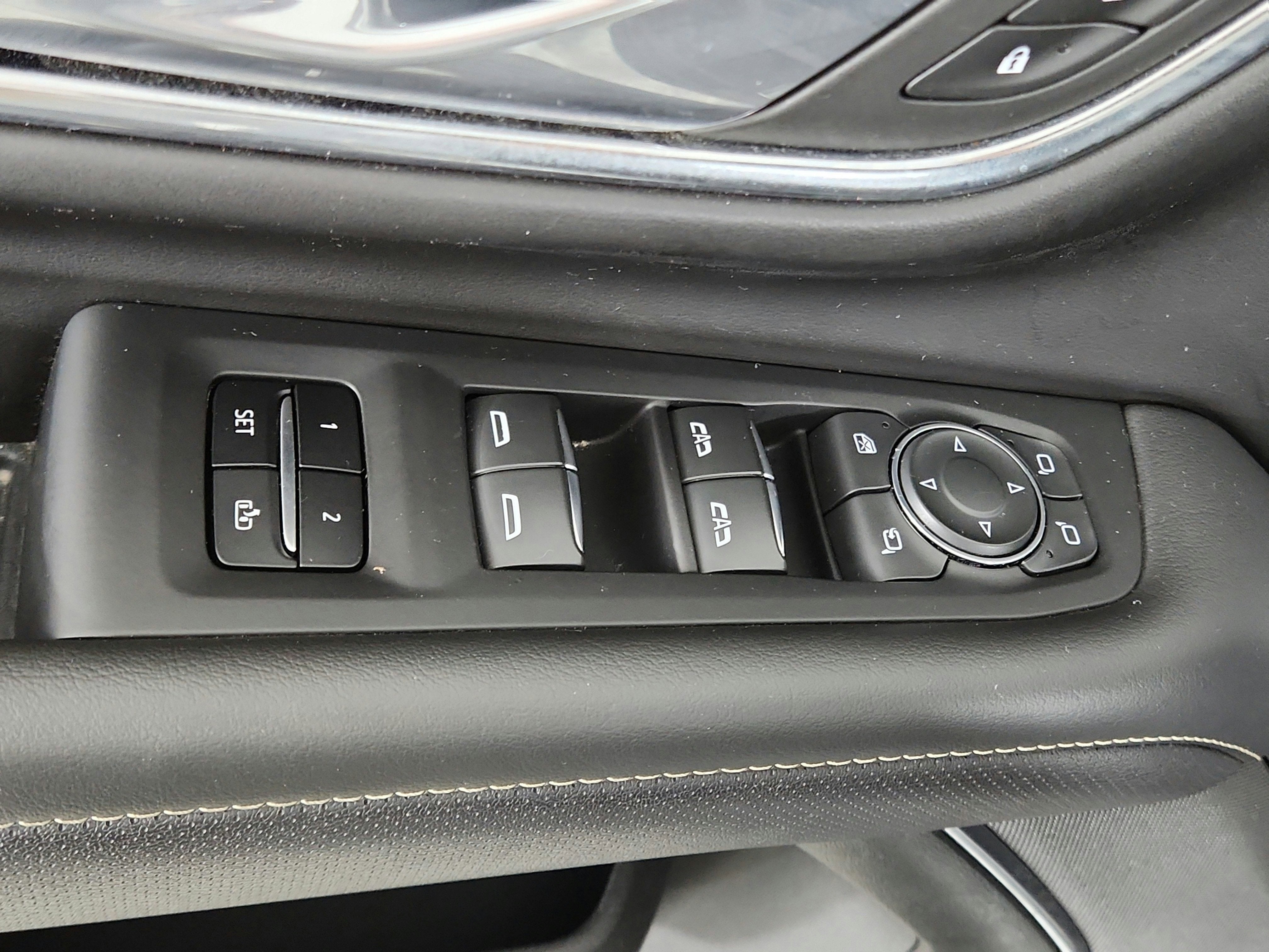 2023 Chevrolet Suburban 2WD Premier