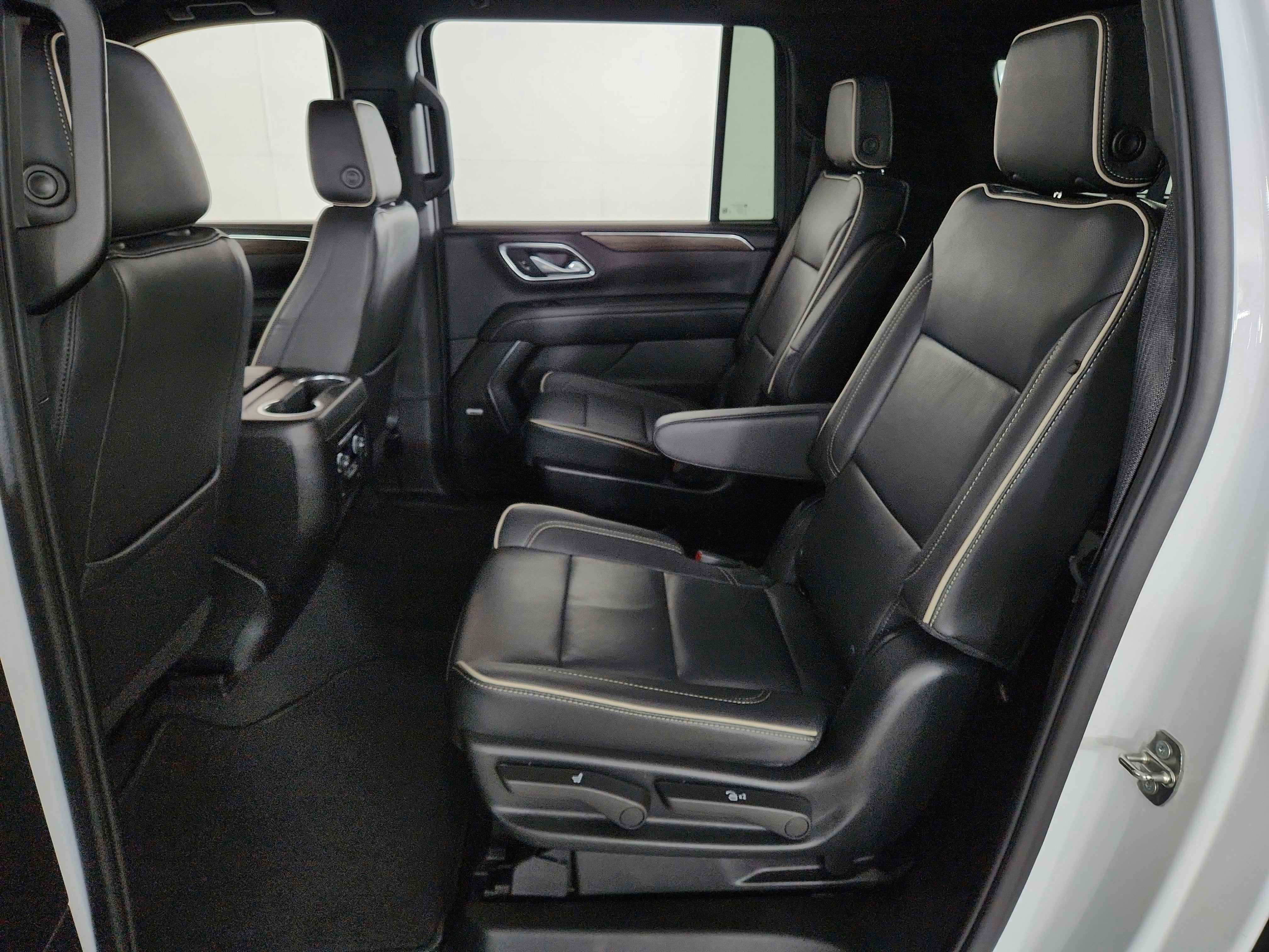 2023 Chevrolet Suburban 2WD Premier