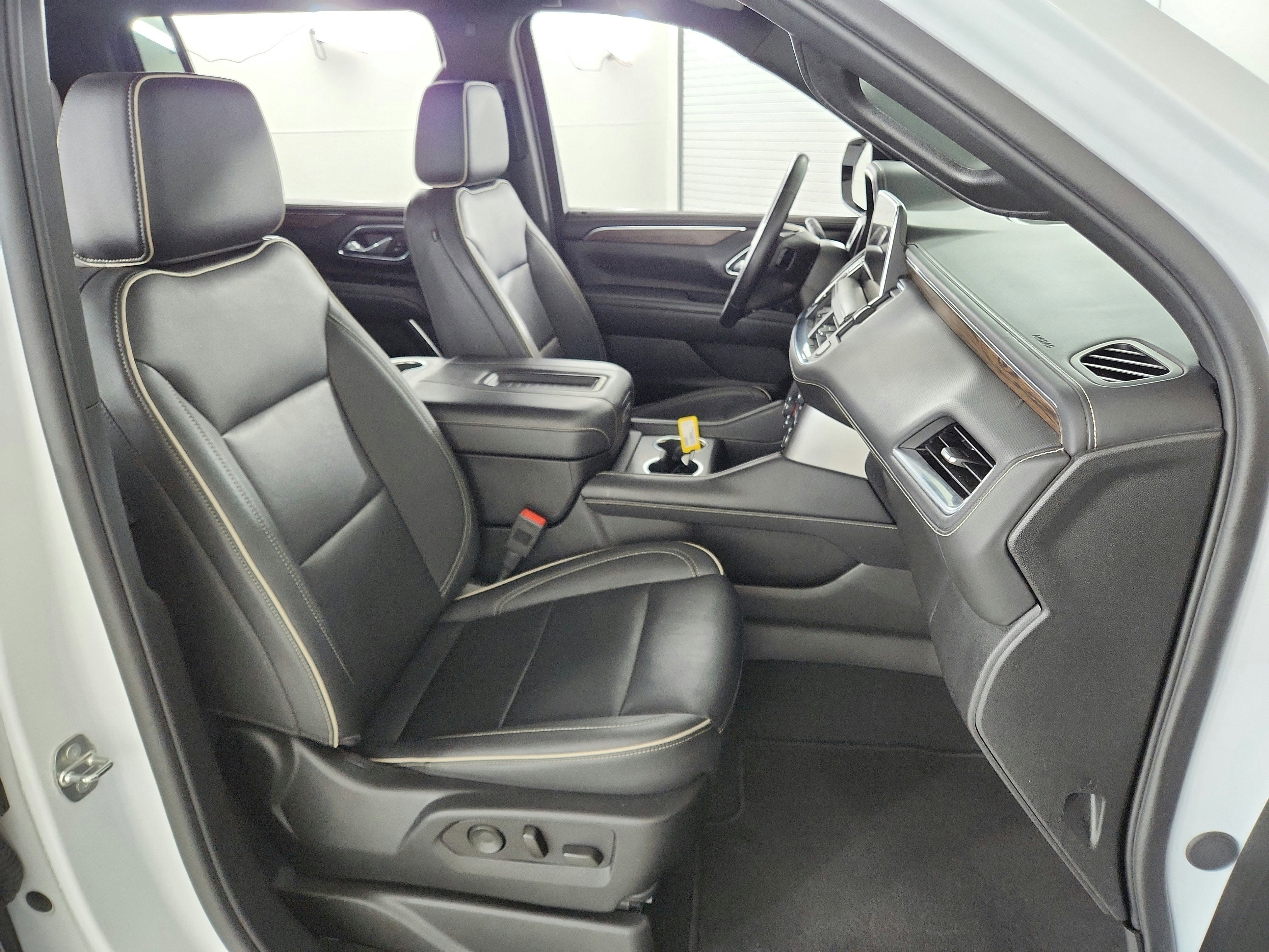 2023 Chevrolet Suburban 2WD Premier