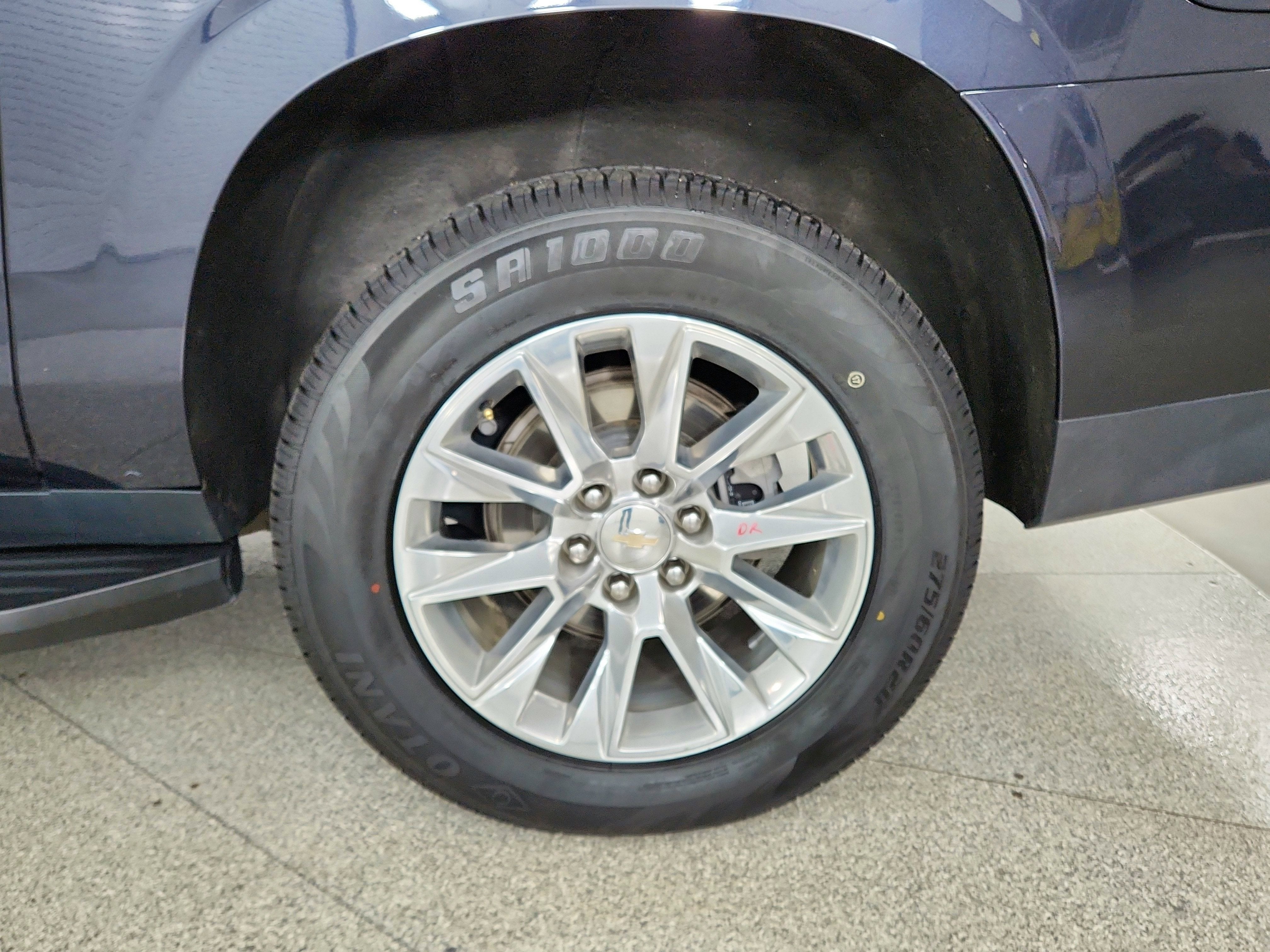 2023 Chevrolet Suburban 2WD Premier