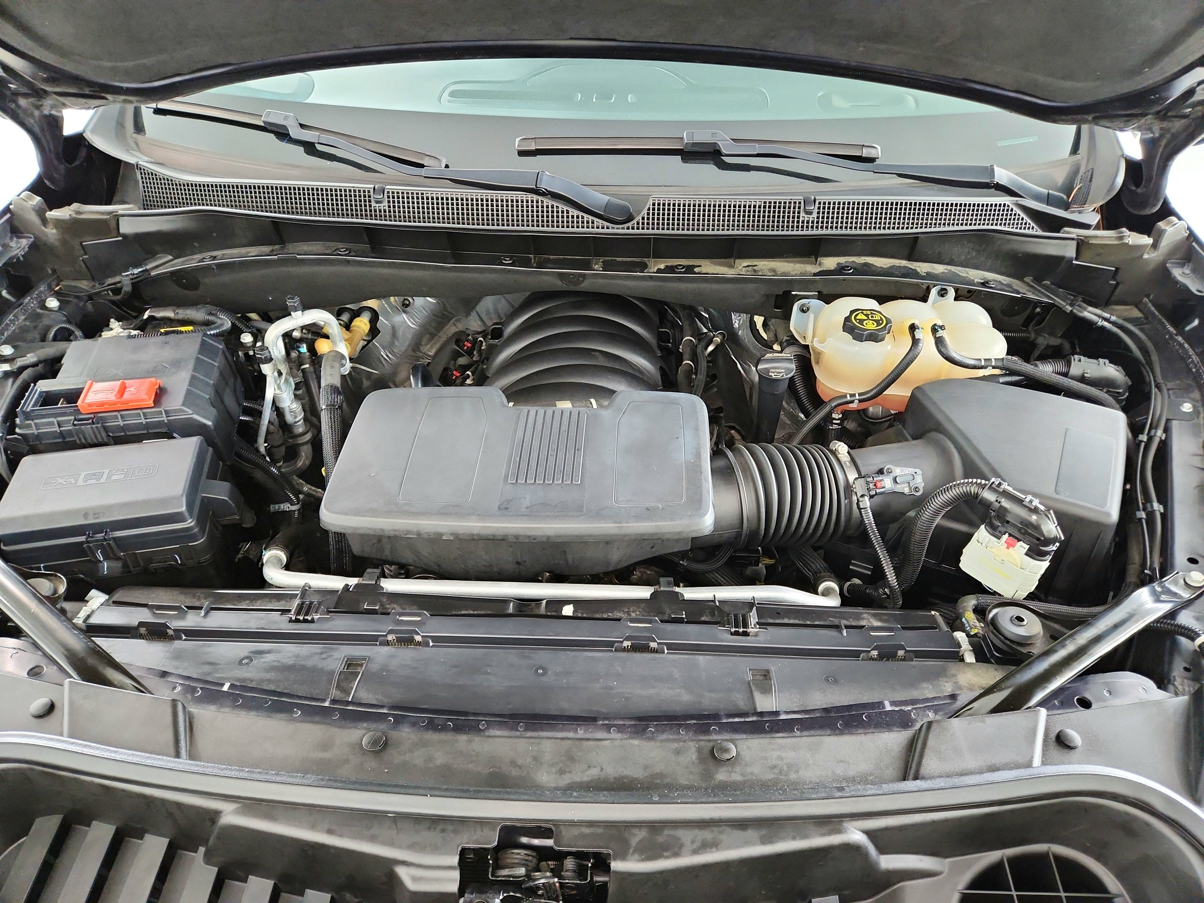 2023 Chevrolet Suburban 2WD Premier