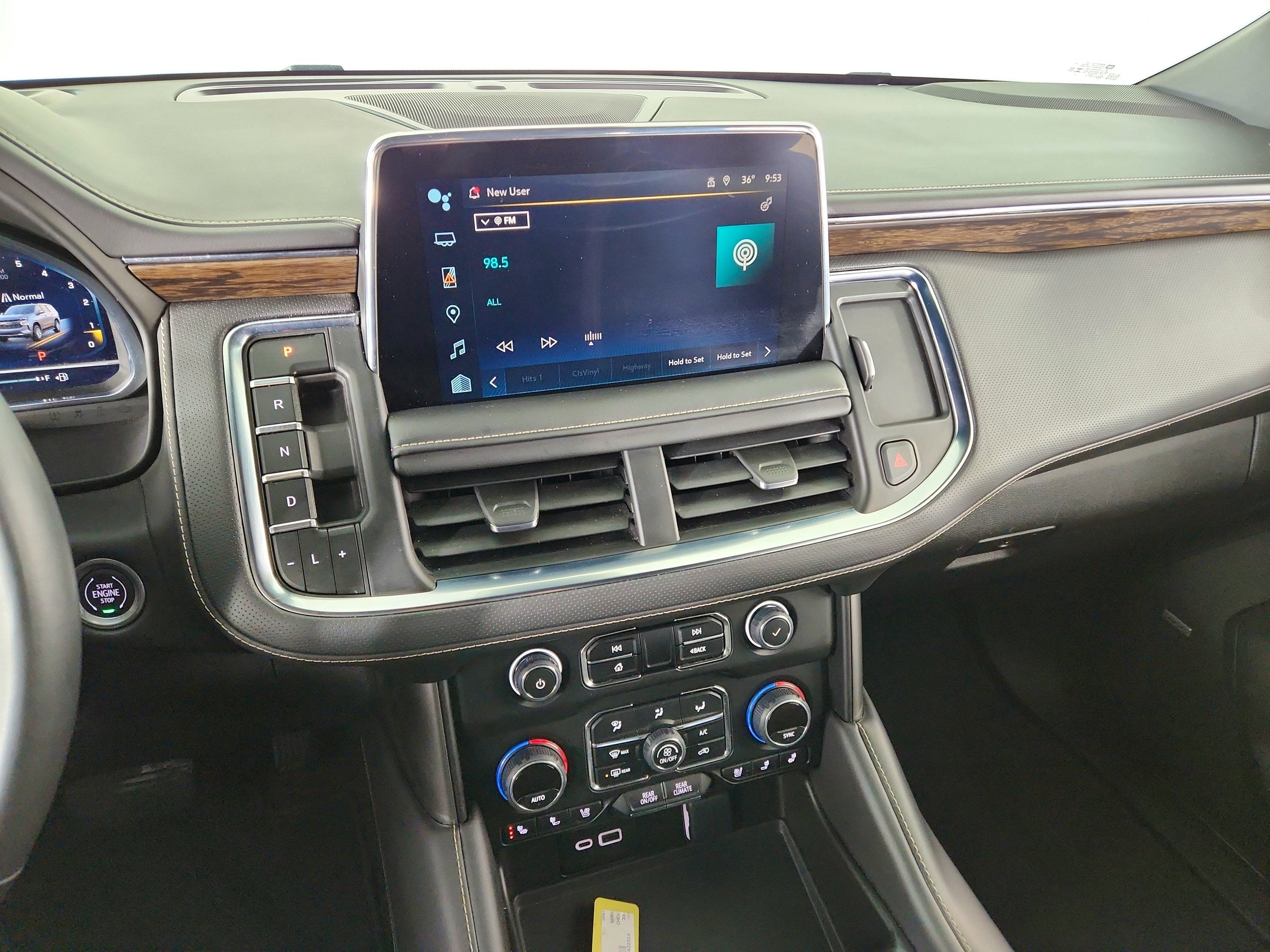 2023 Chevrolet Suburban 2WD Premier