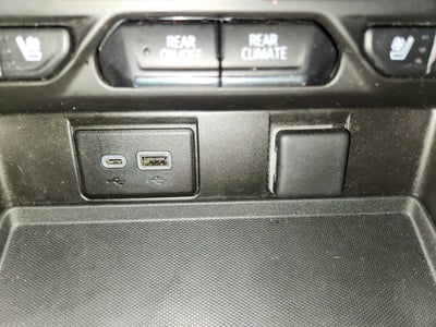 2023 Chevrolet Suburban 2WD Premier