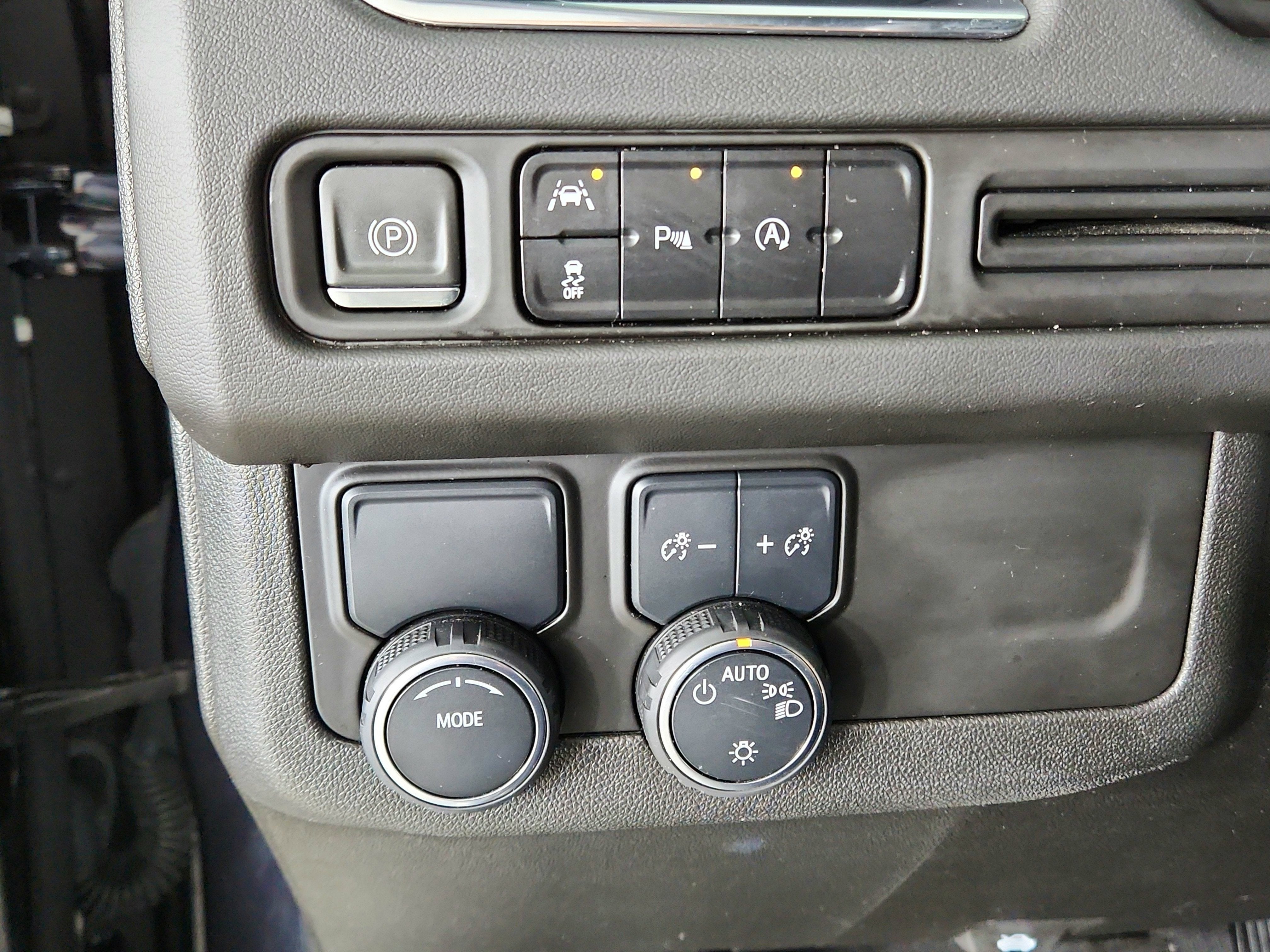 2023 Chevrolet Suburban 2WD Premier