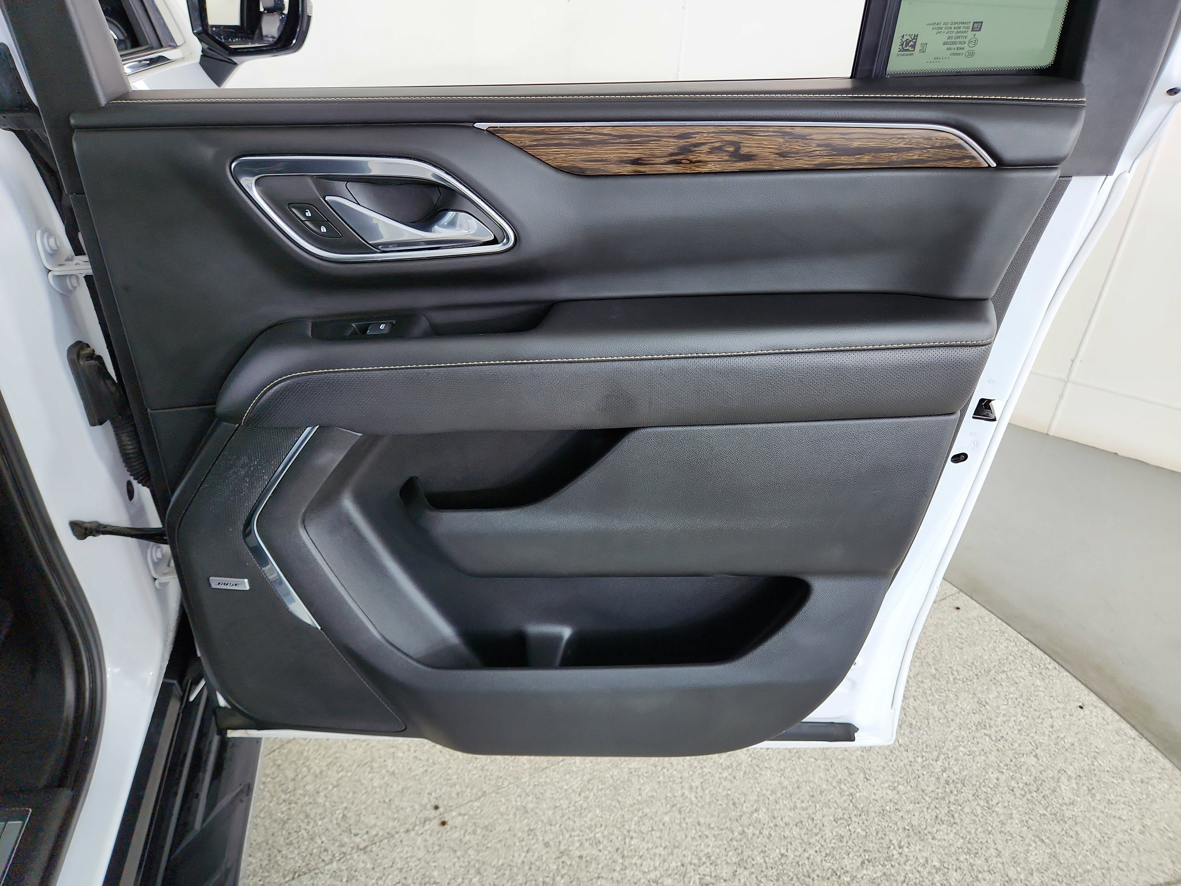 2023 Chevrolet Suburban 2WD Premier