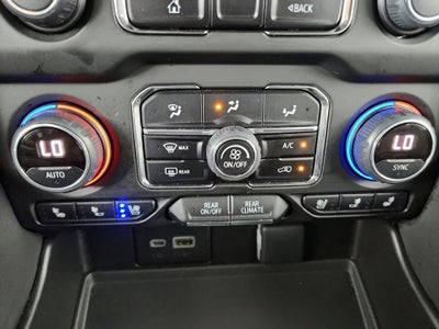 2023 Chevrolet Suburban 4WD Premier