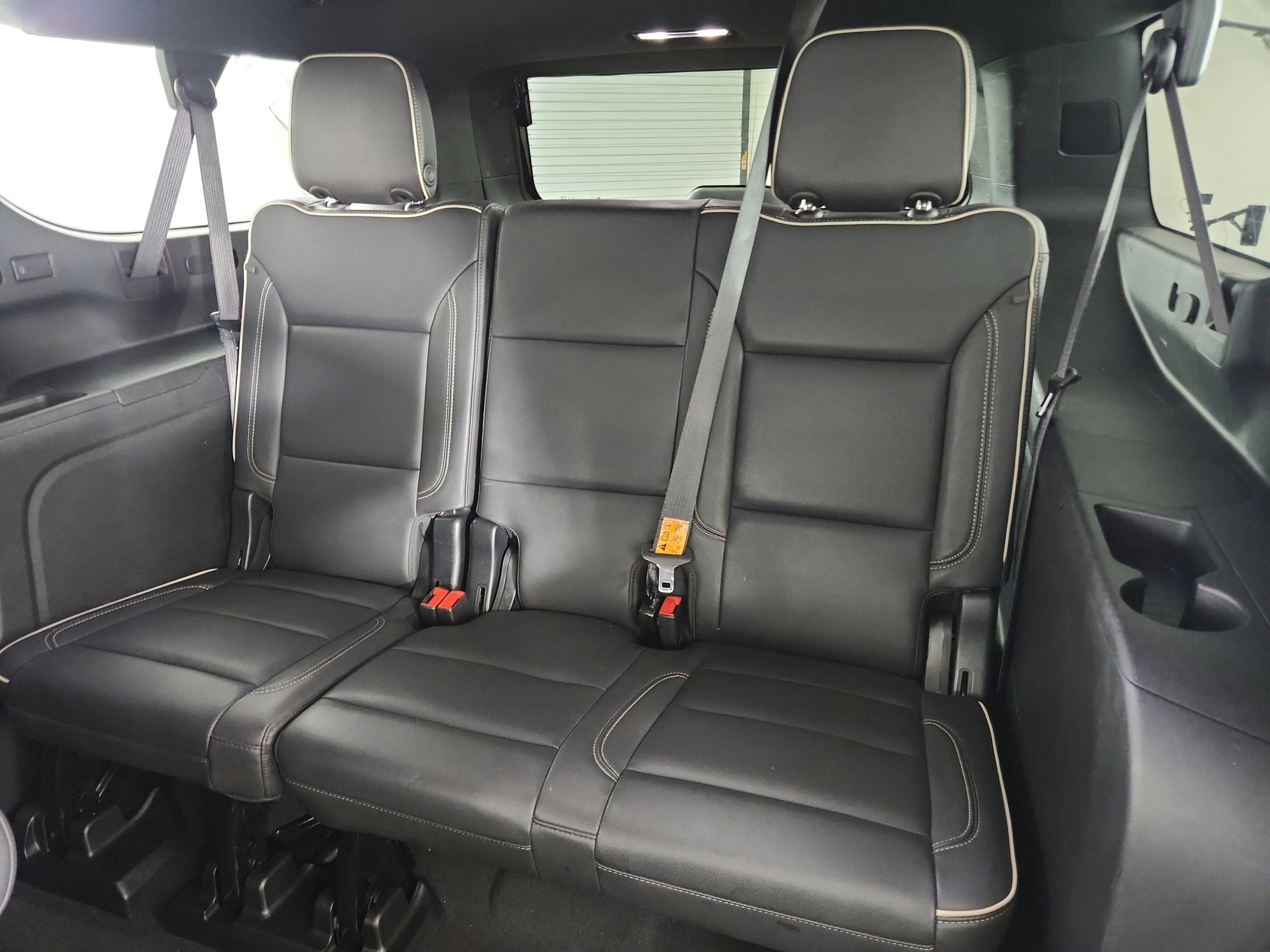 2023 Chevrolet Suburban 4WD Premier