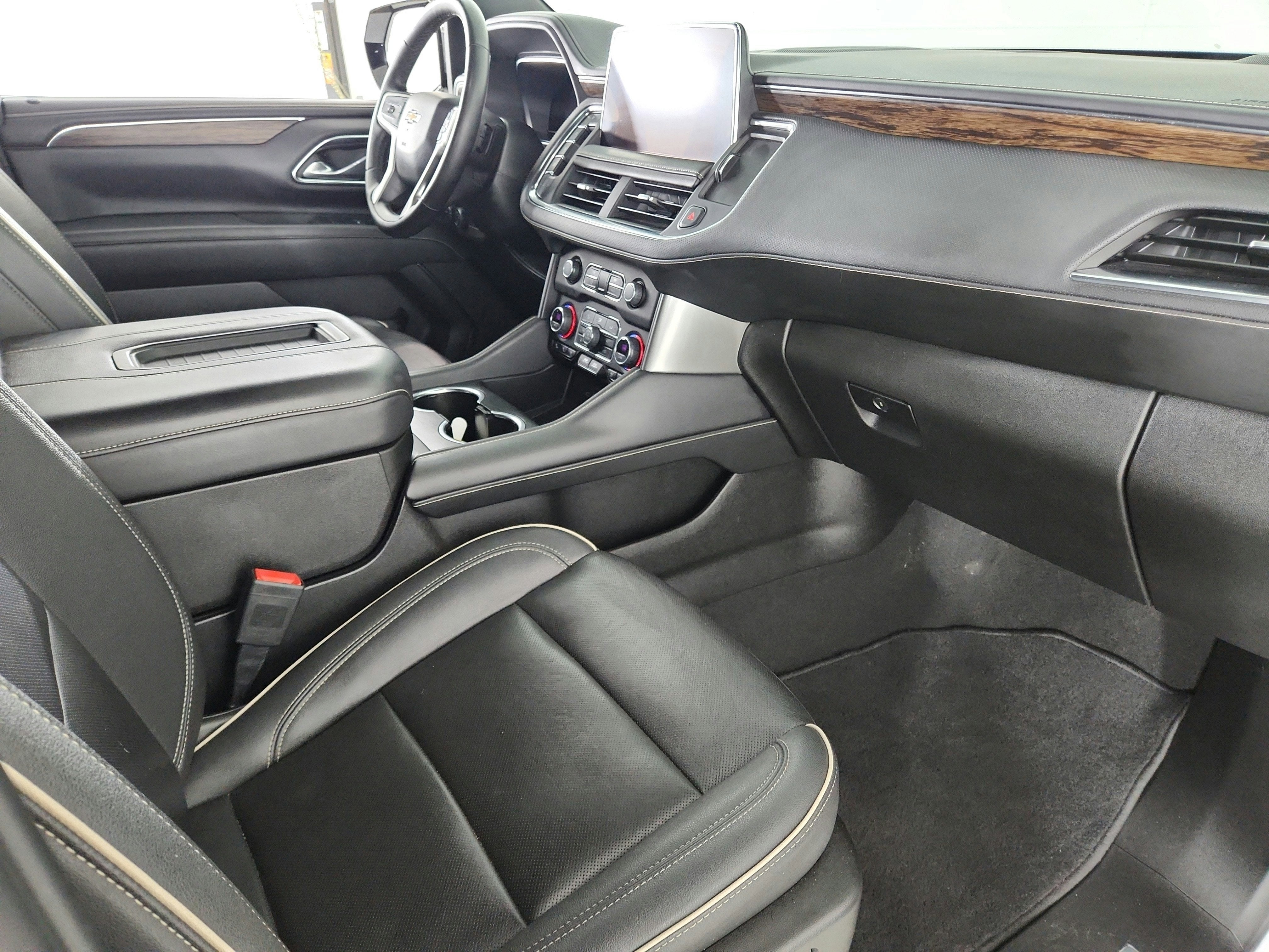 2023 Chevrolet Suburban 4WD Premier