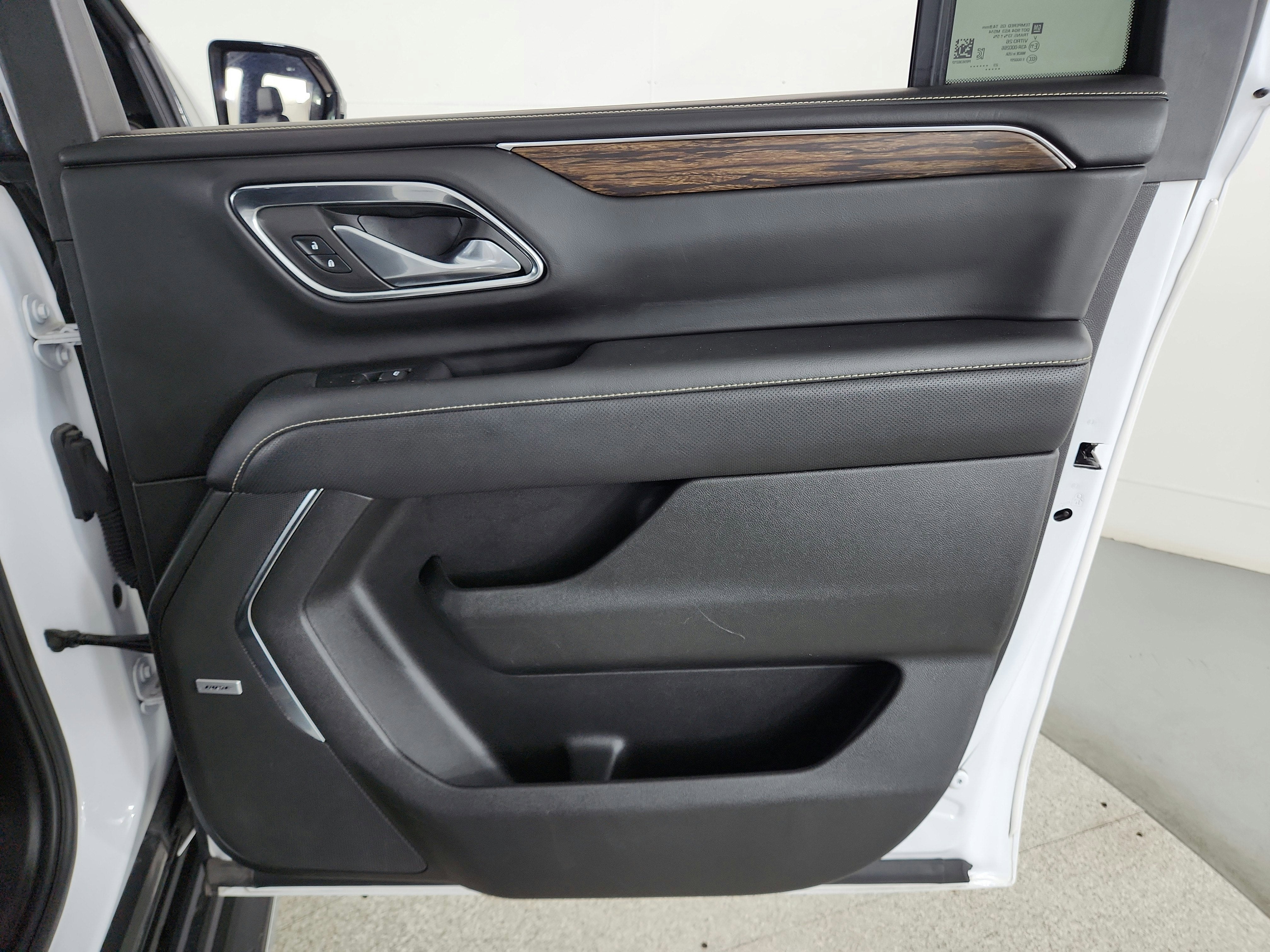 2023 Chevrolet Suburban 4WD Premier