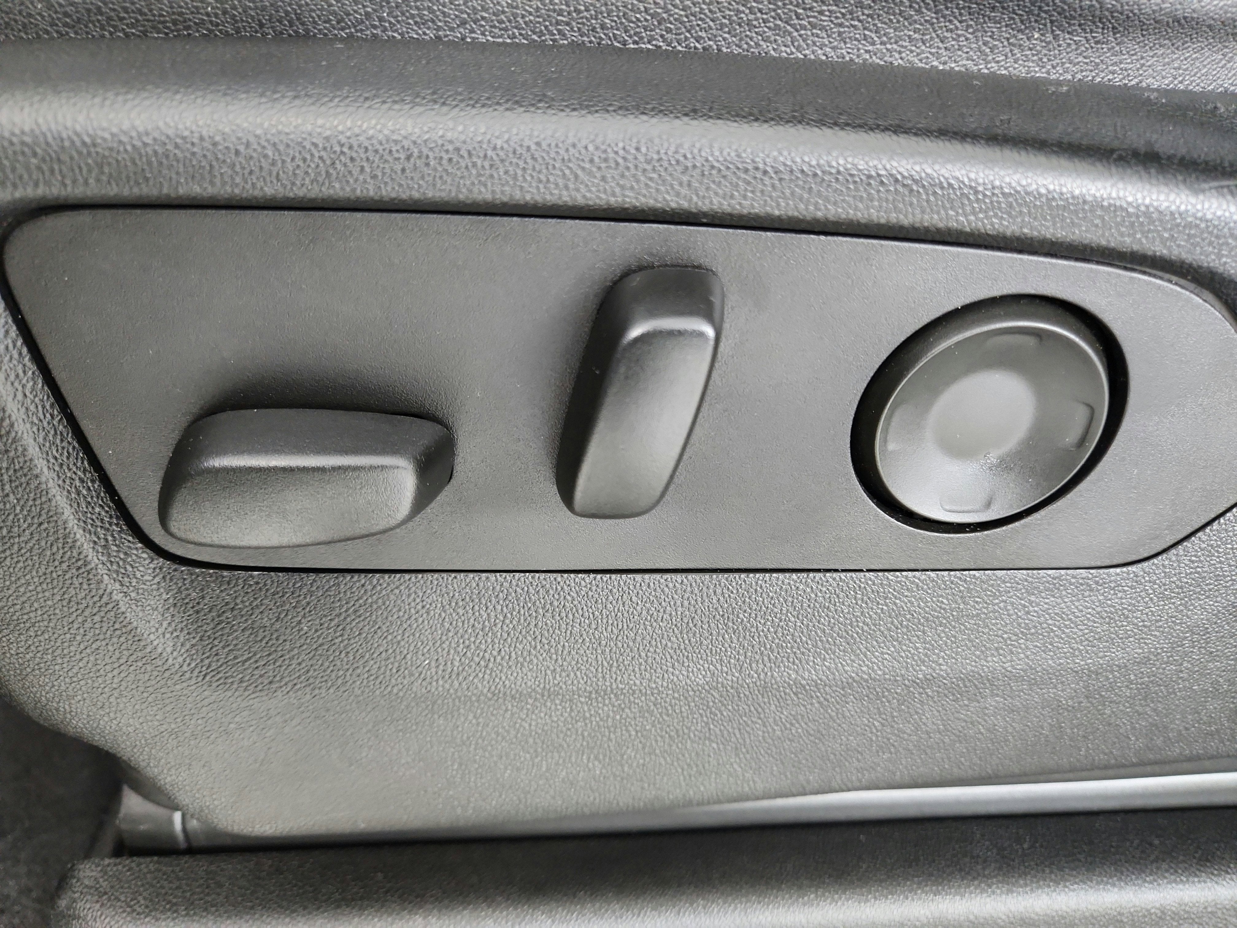 2023 Chevrolet Suburban 4WD Premier