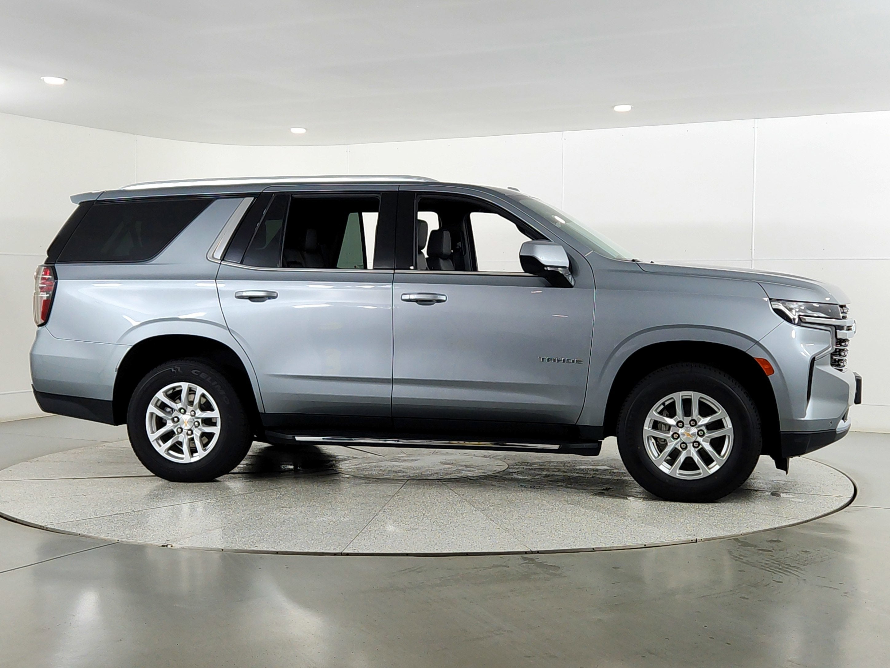 2023 Chevrolet Tahoe 4WD LT